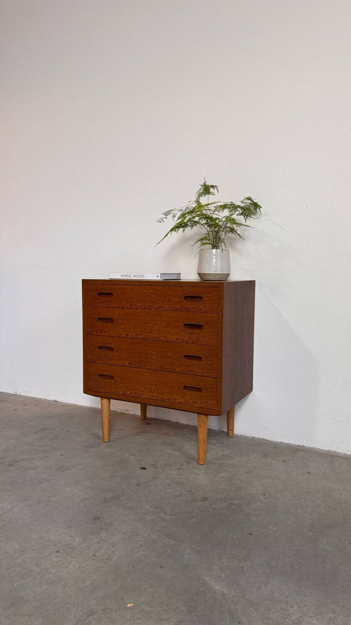 Commode danoise en wengé