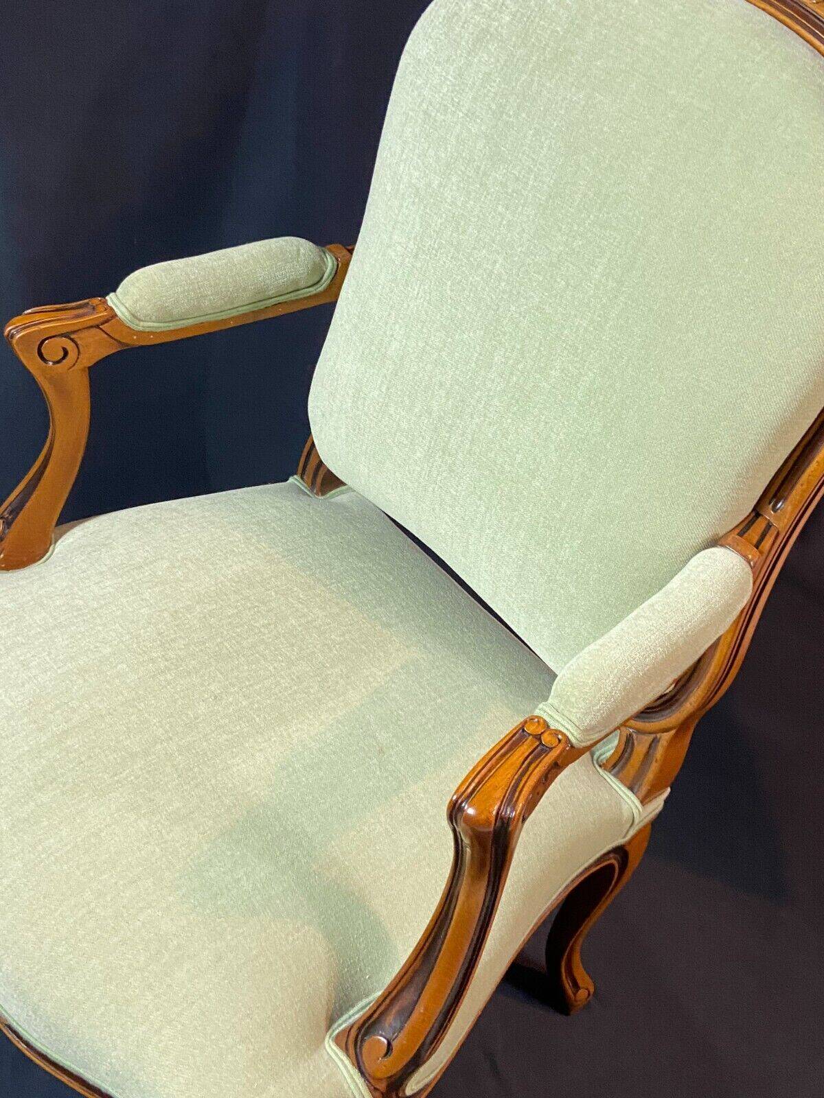 Large Queen-style back armchair in solid cherry wood, Louis XV style