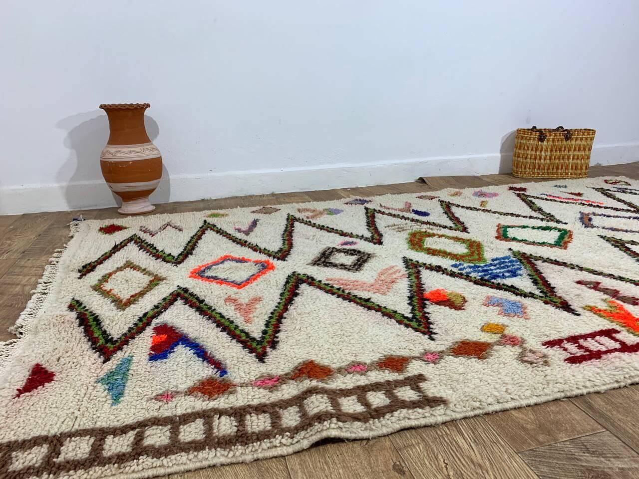 Handmade Moroccan Berber Rug 270 X 160 CM