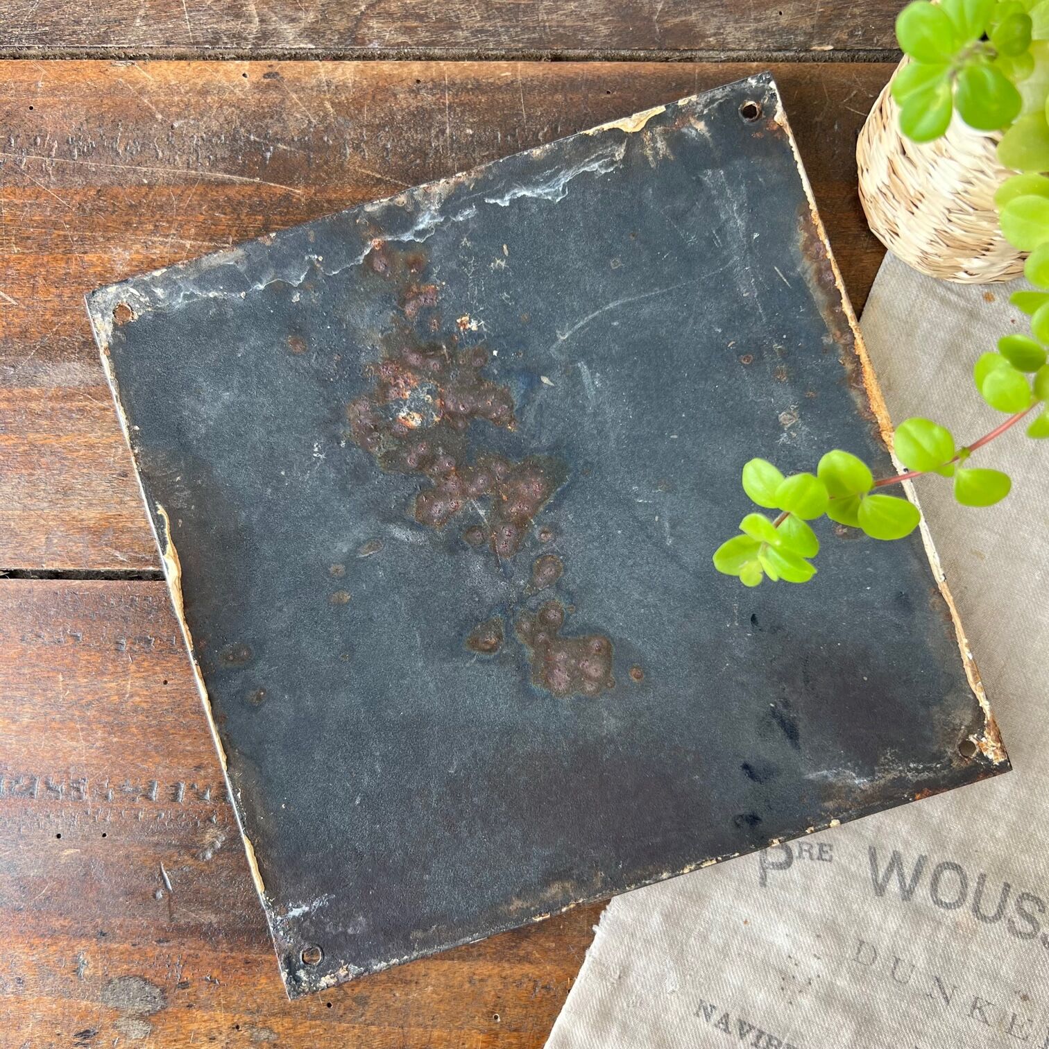 Curved enamelled plate "Letter A"