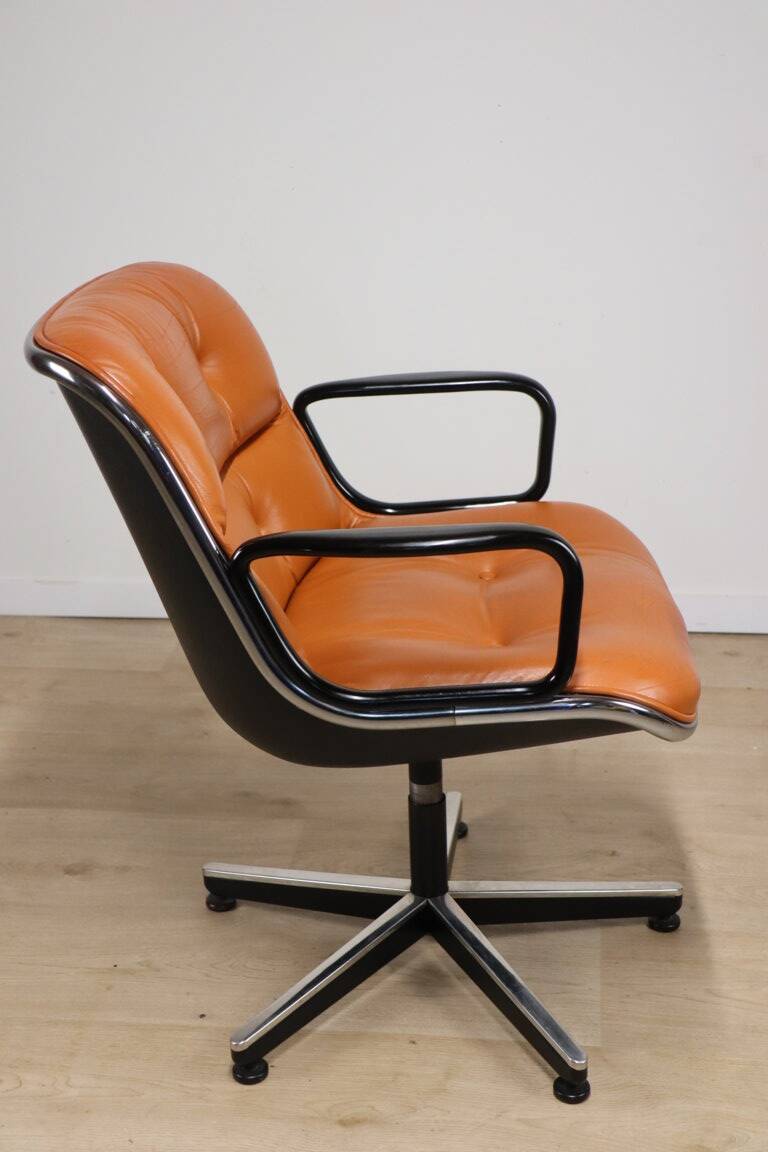 Charles Pollock leather office chair, Knoll edition, 1970