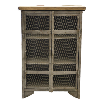 Industrial workshop furniture