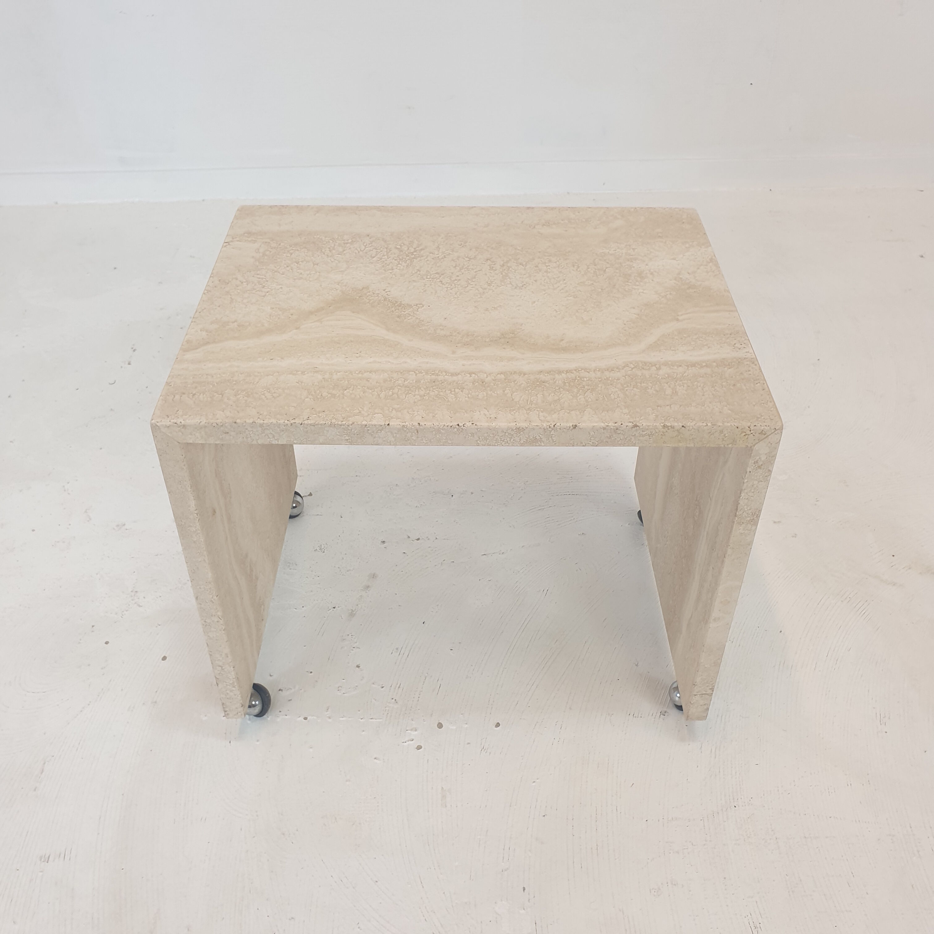 Set of 3 Italian Travertine Nesting Tables, 1980s