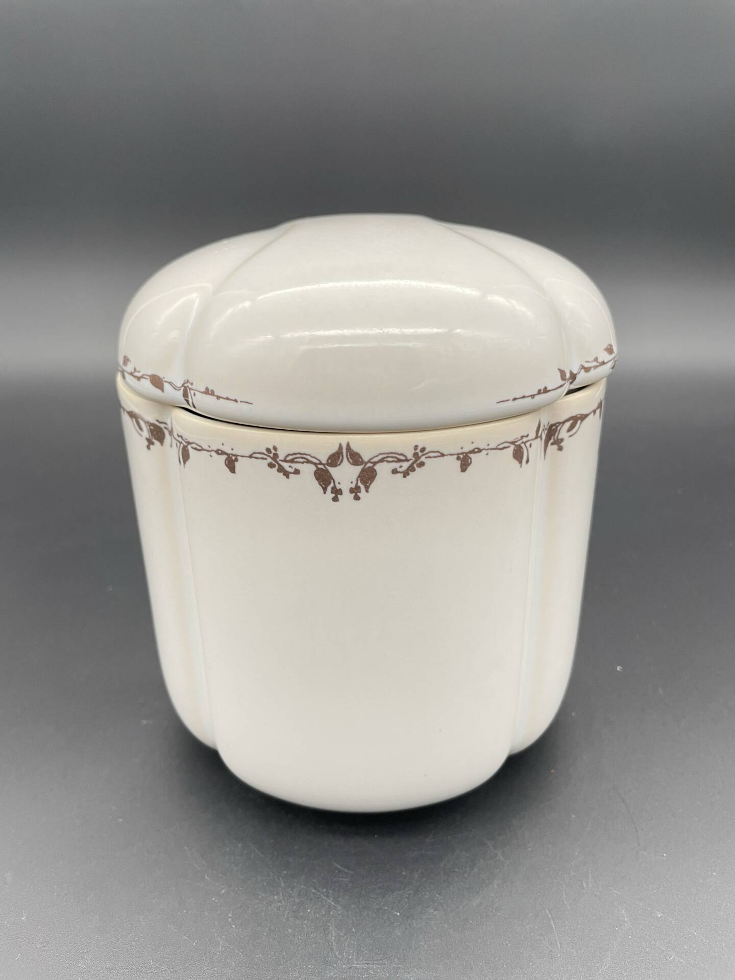 Porcelain box Rosenthal Studio-Line decorated with birds