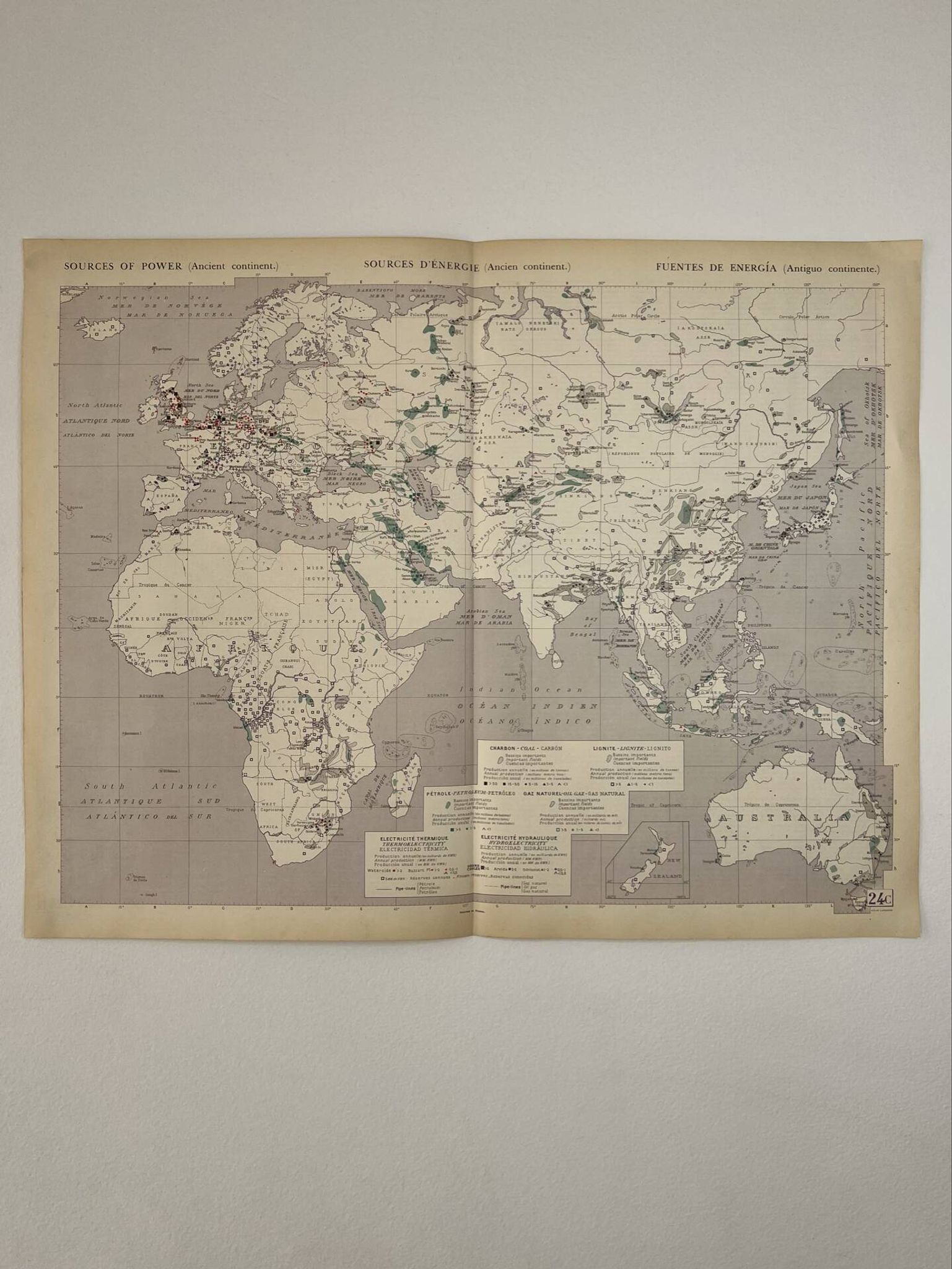 Sources d’énergie — Ancien continent | Carte thématique originale