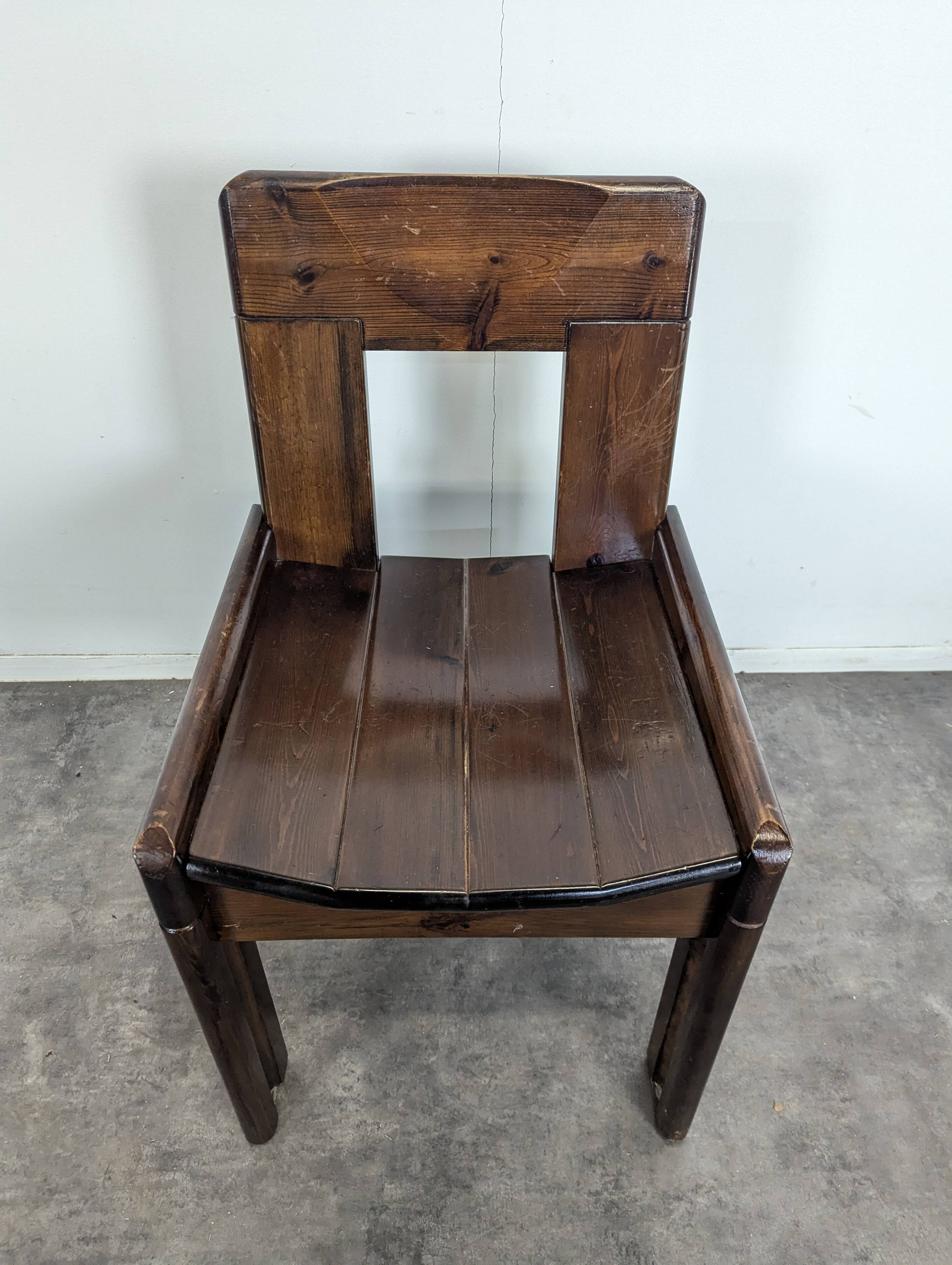 Set of 4 solid pine chairs by Silvio Coppola.