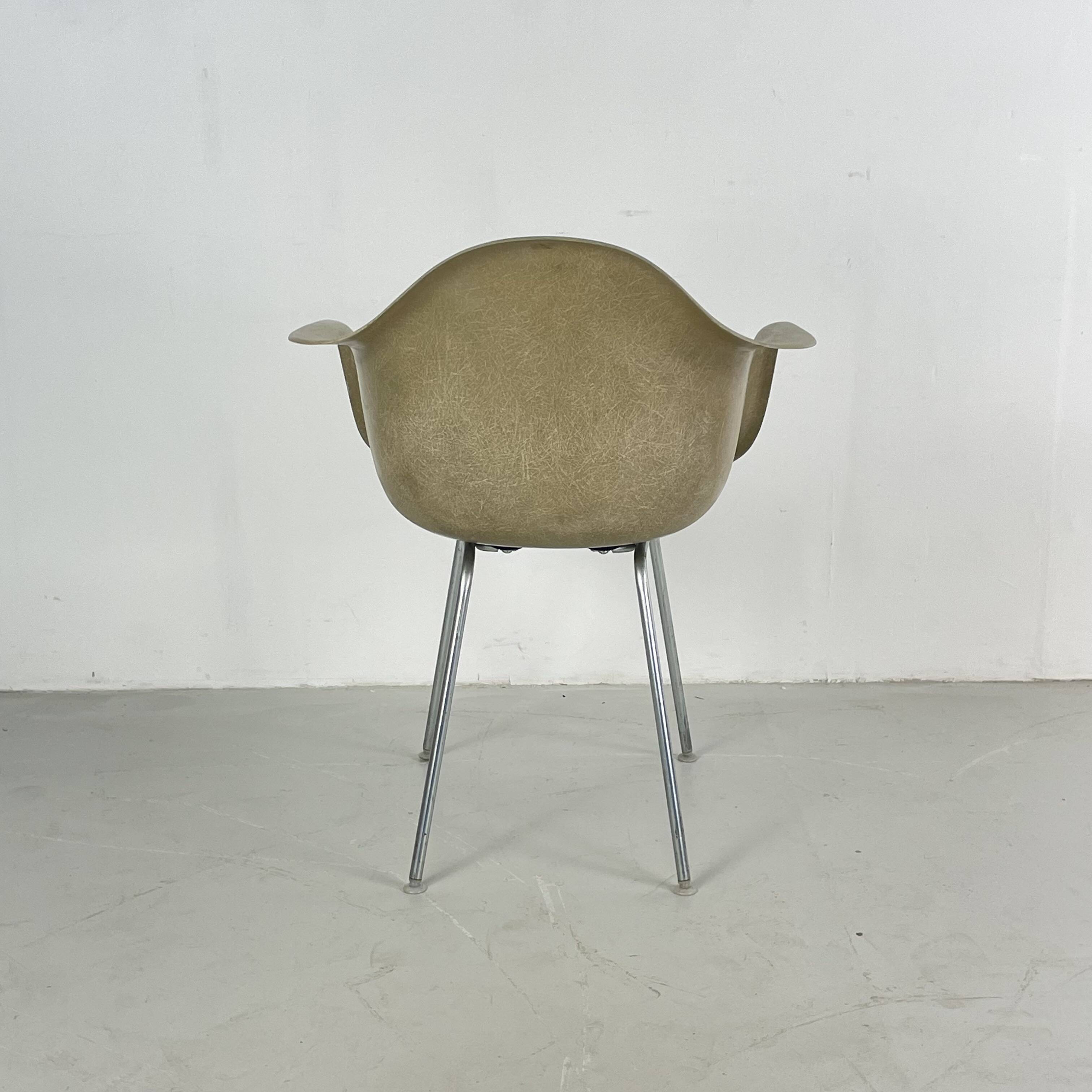 Eames Herman Miller DAX fibreglass chair in seafoam green