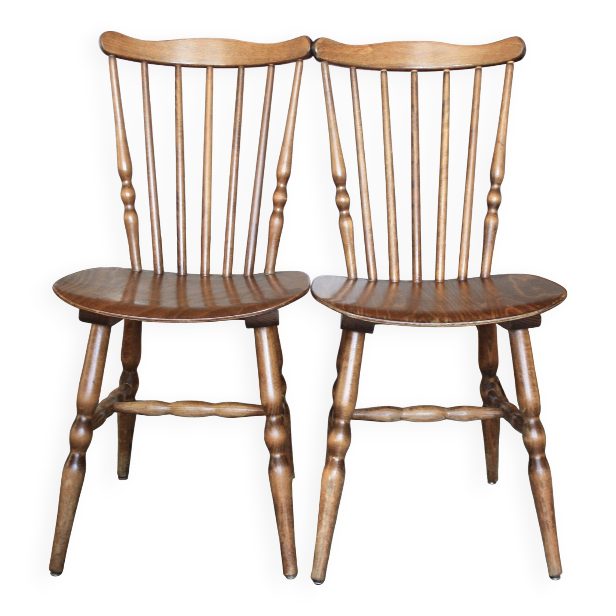 Paire de chaises Baumann modèle Tacoma