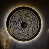 Large oriental wall lamp in hammered gold-plated perforated brass, 100 cm.