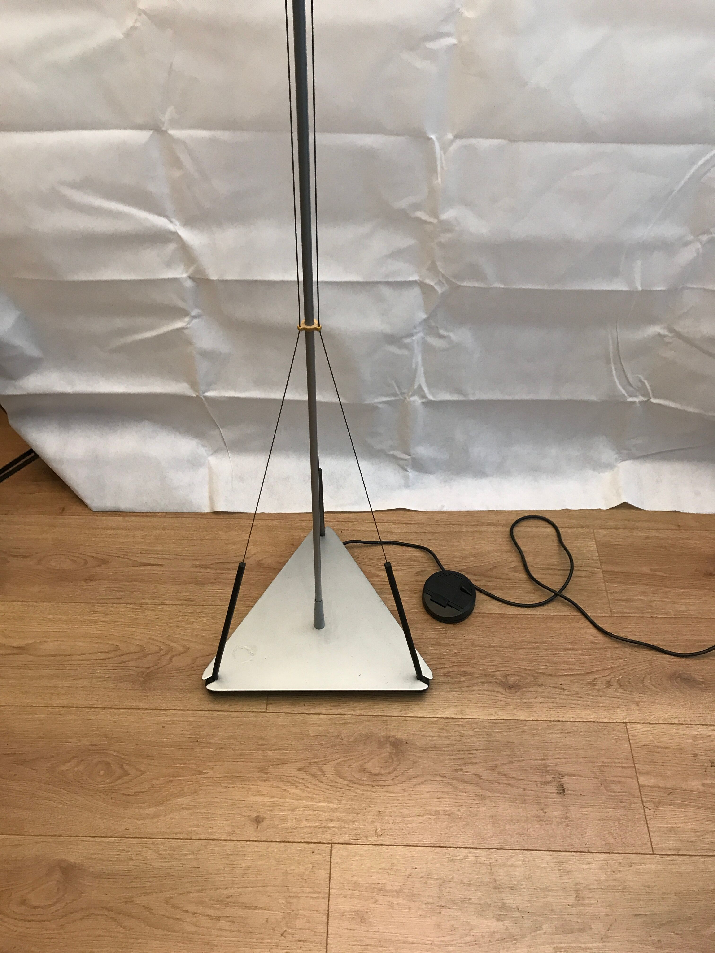 Floor lamp Artemide design Giafranco Frattini circa 1980