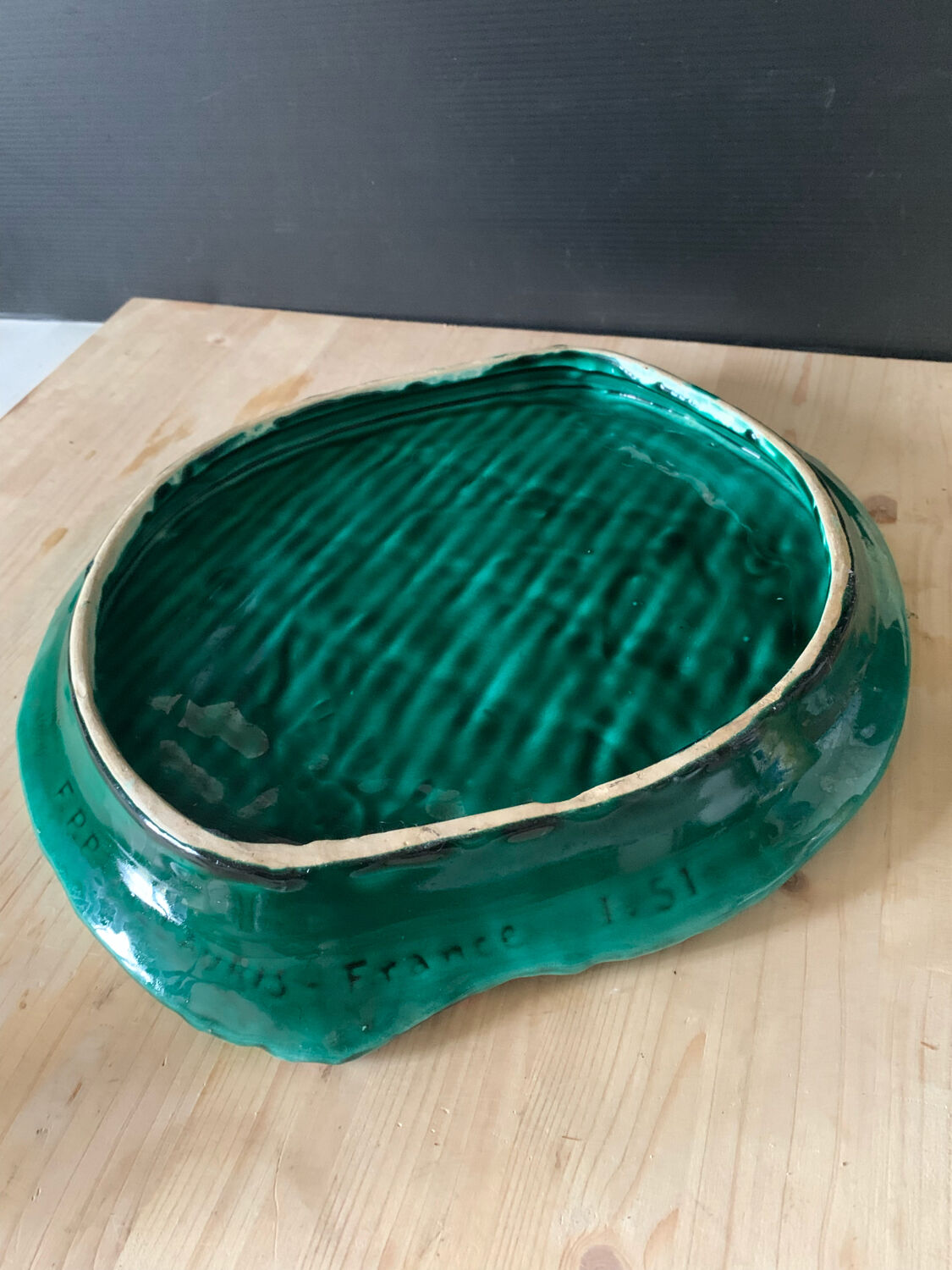 Slip pie dish Vallauris