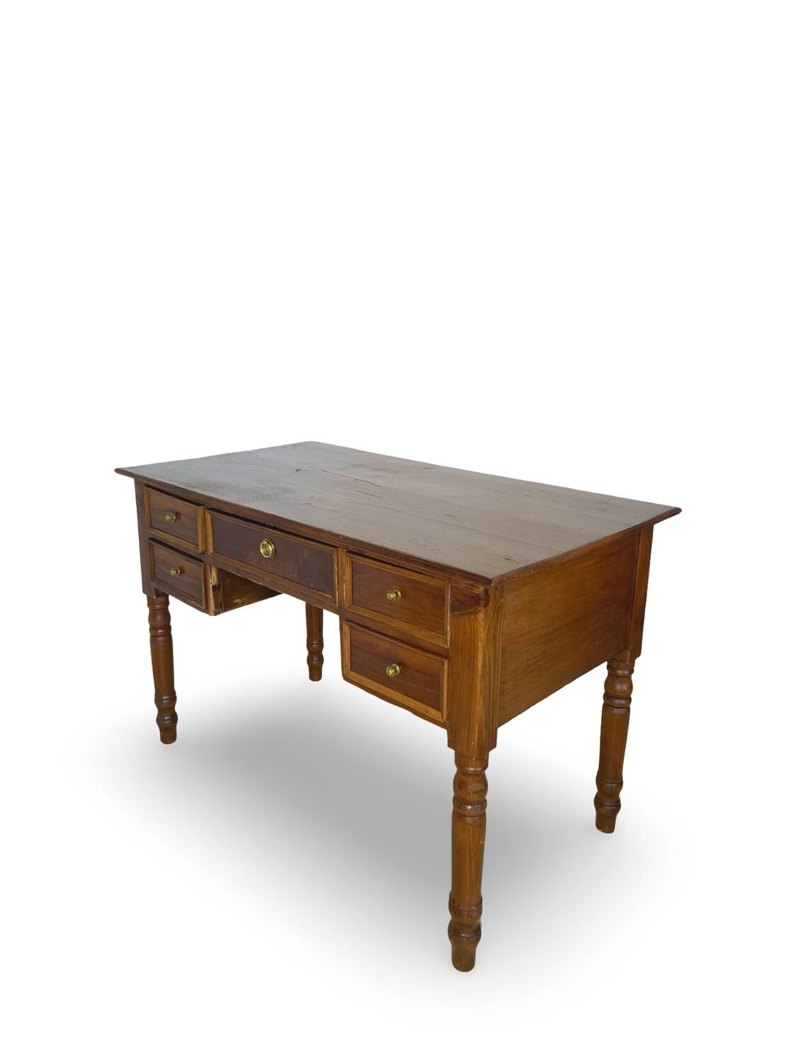 Italian pine wood centre writing desk from the 1960s, a reproduction o
