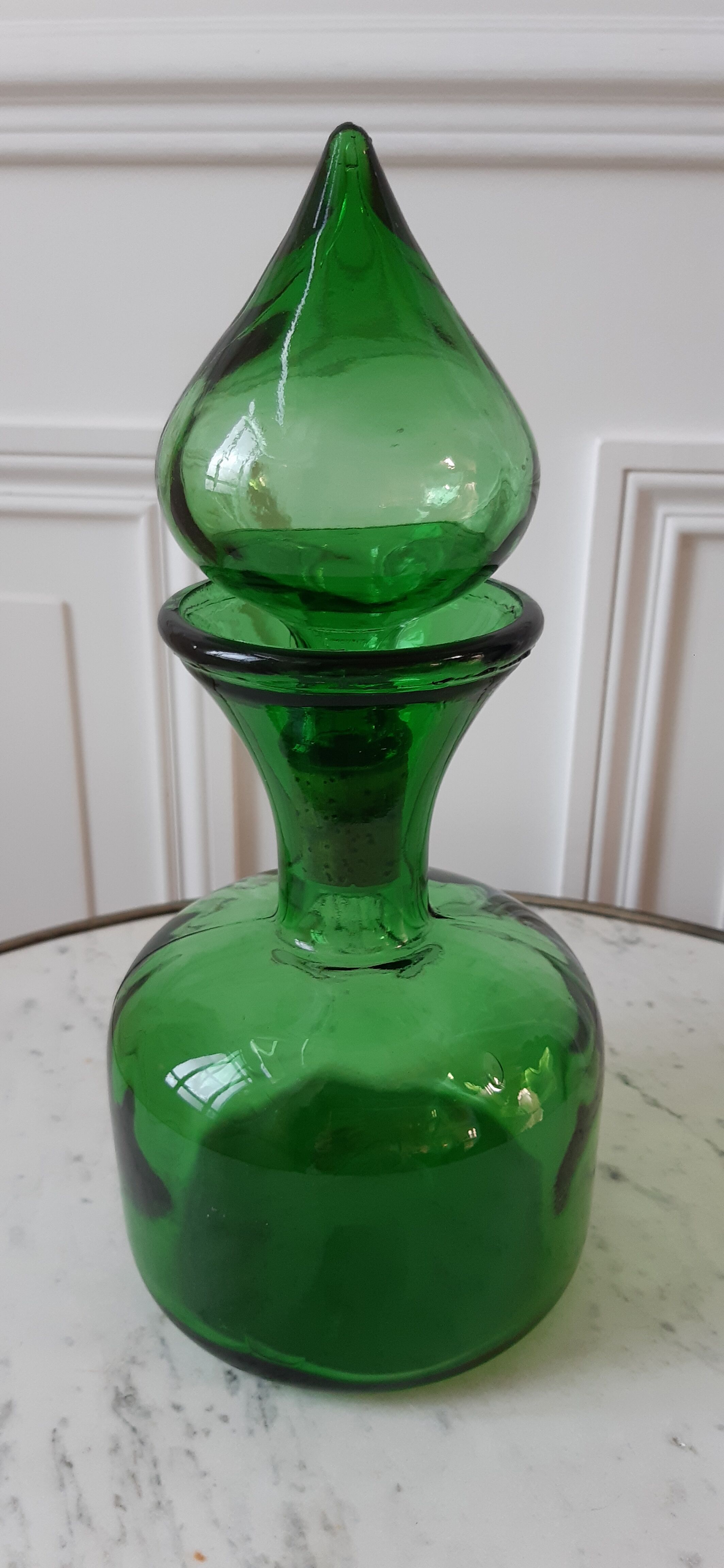 Carafe italienne en verre vert années 70
