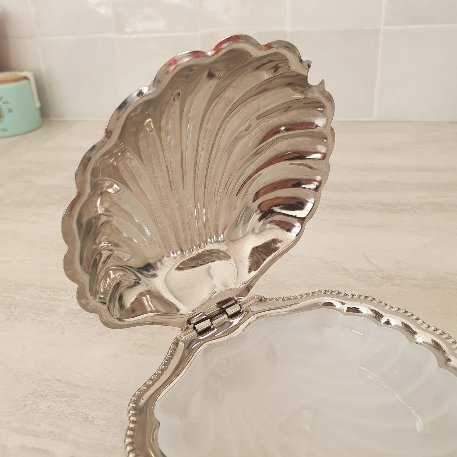 Stainless steel and glass shell butter dish