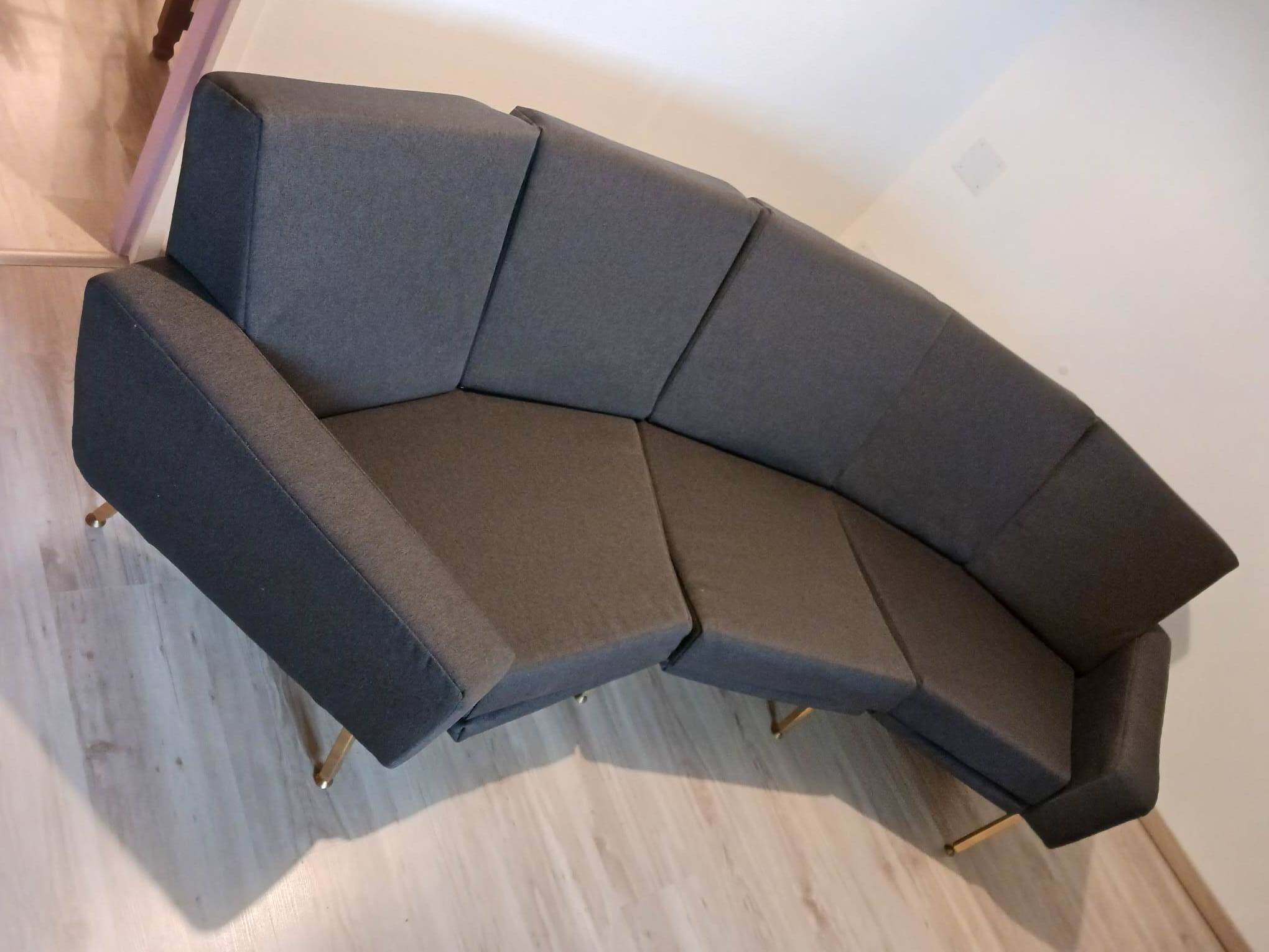 Panoramic model sofa produced by Airborne 1954 by Pierre Guariche