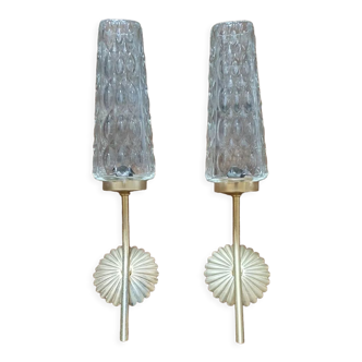 Pair of tulips and rosette wall lamp