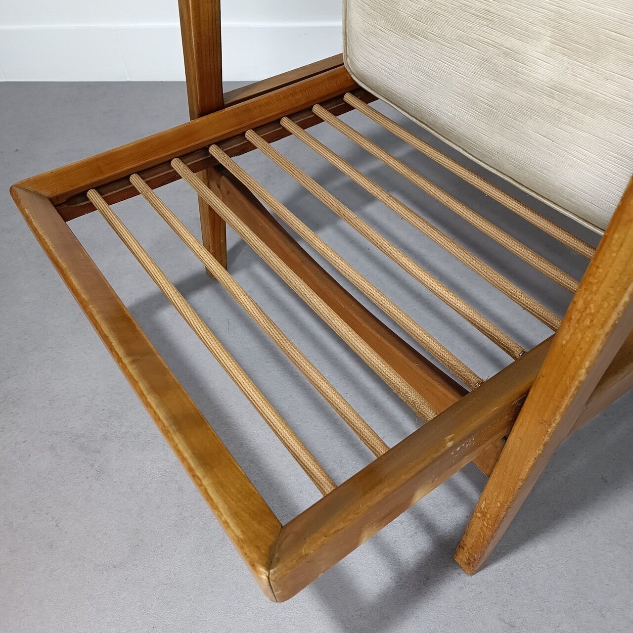 Knoll Antimot lounge chair and stool