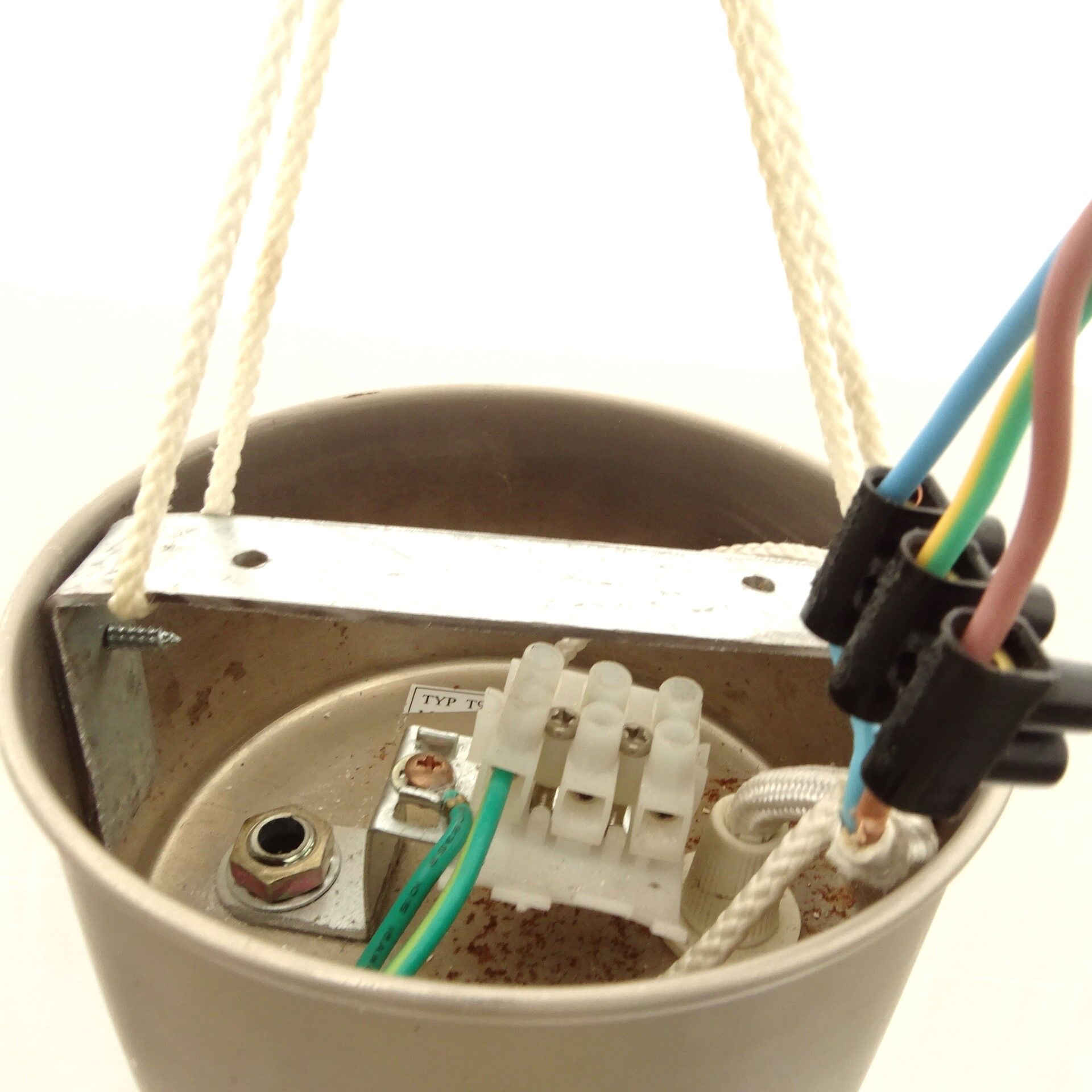 Pendant lamp rise and drop in transparent cut glass