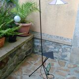 Lampadaire en métal noir, abat-jour mauve et vert, 1960