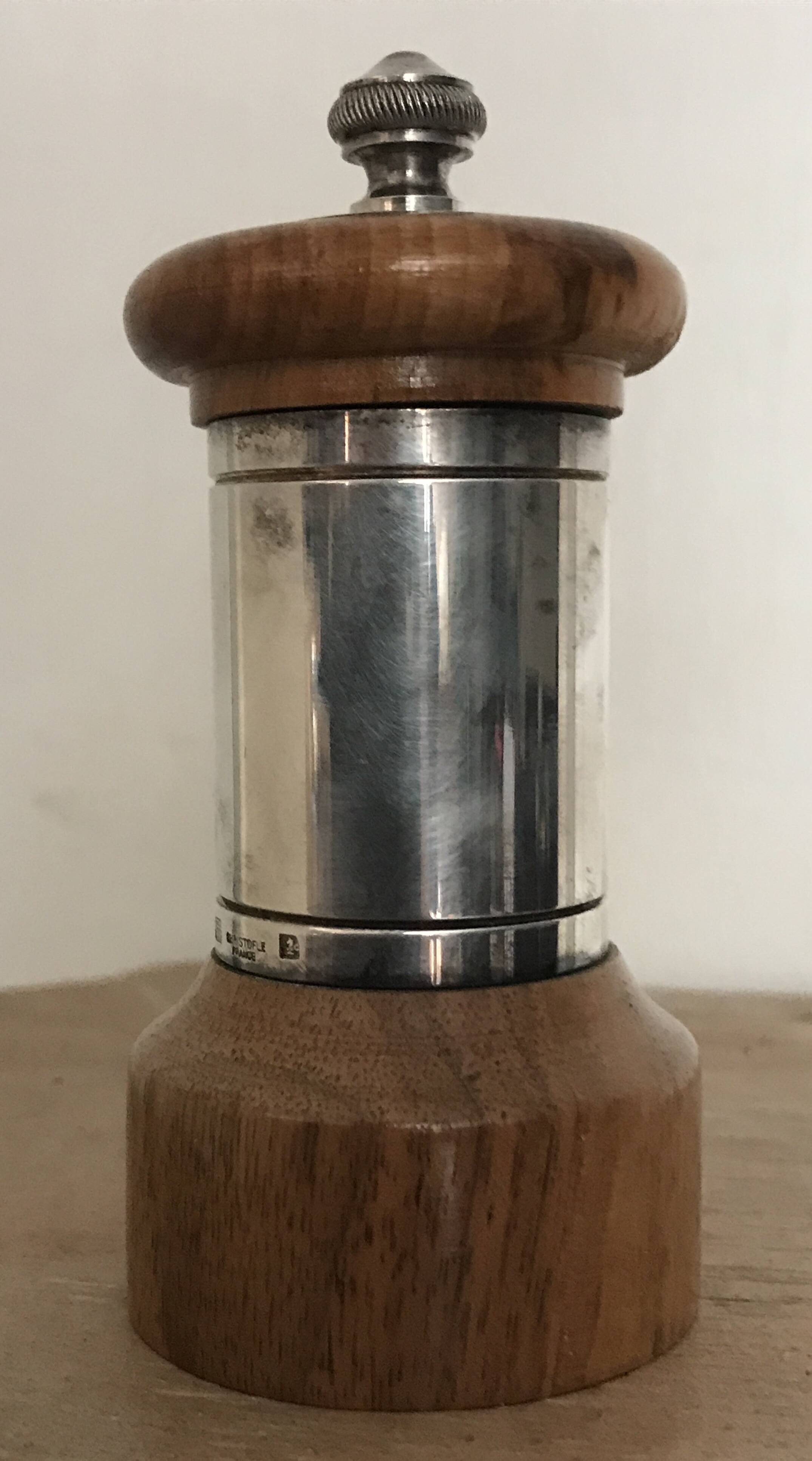 MOULIN à POIVRE, Poivrier Vintage PEUGEOT en BOIS et MÉTAL argenté ORFÈVRERIE CHRISTOFLE