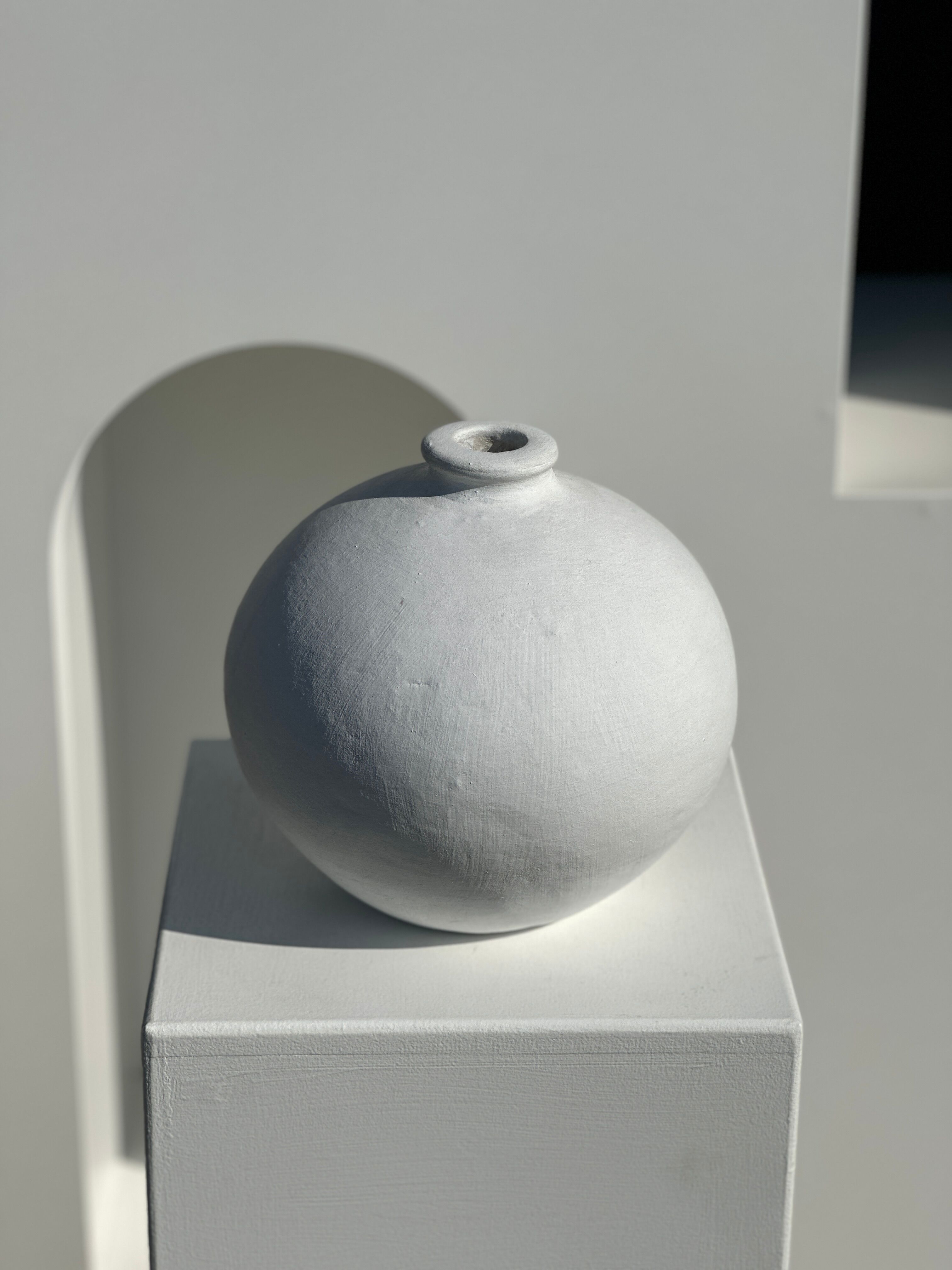 Handcrafted terracotta ball vase painted white H:24 D:26