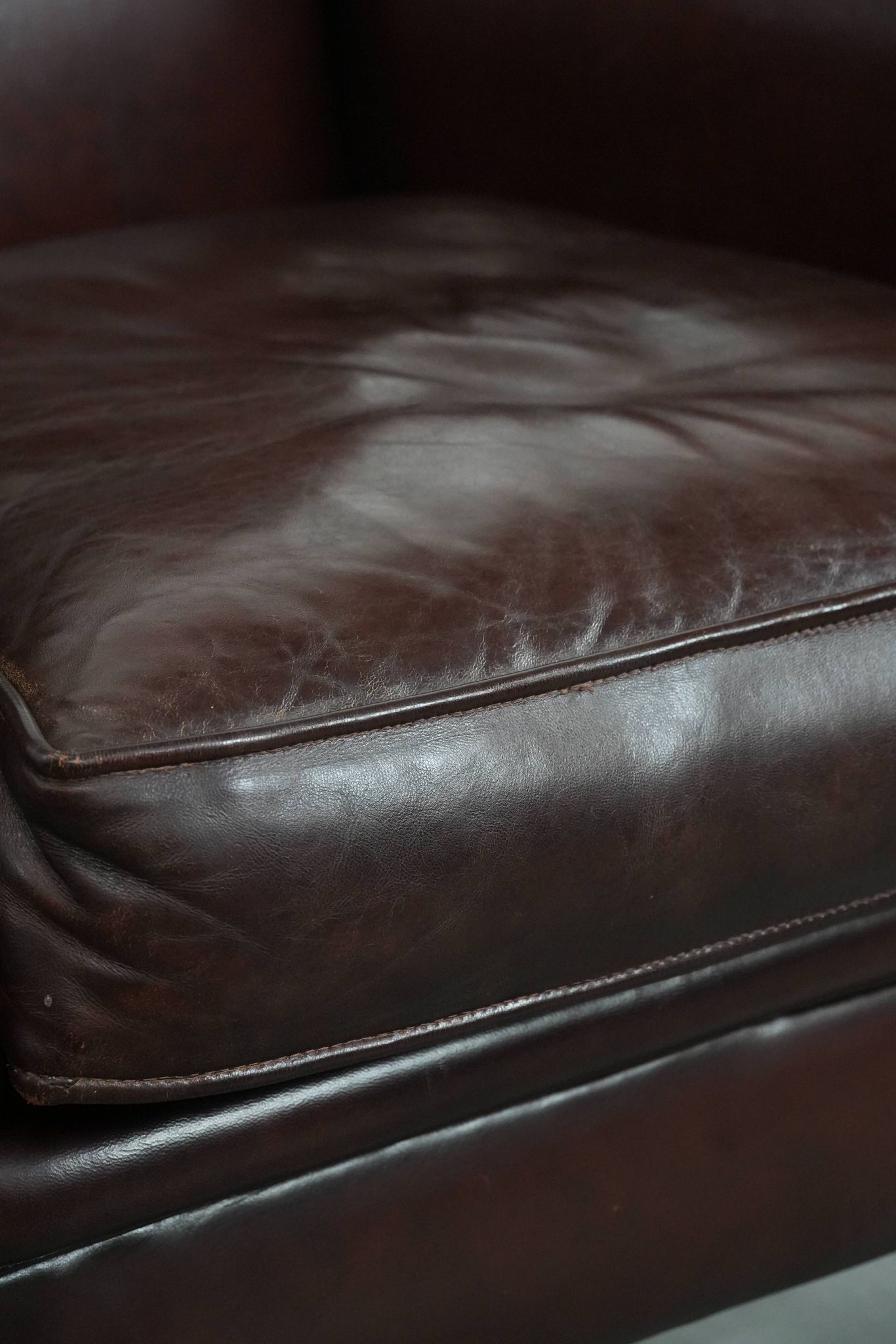 Luxury Sheep Leather Armchair with a Timeless Look