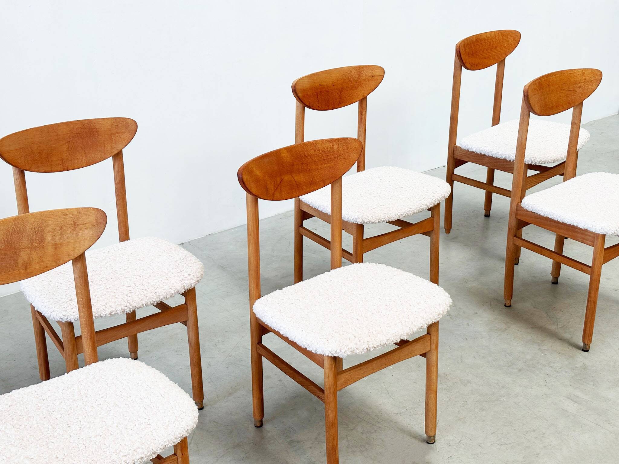 Ensemble de six chaises de salle à manger italiennes