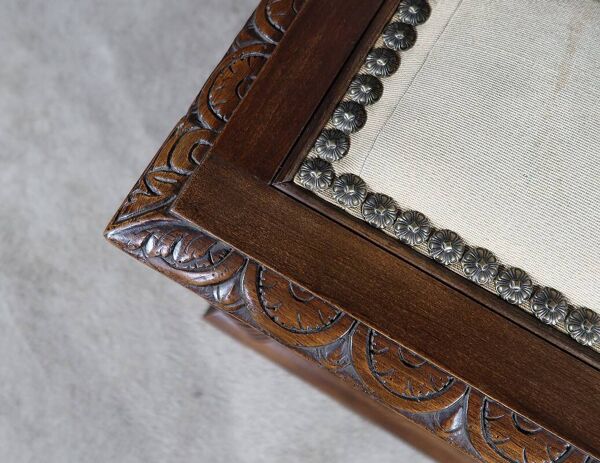 Coffre à linge de palier en hêtre et noyer massif, style louis xiii – fin xixe