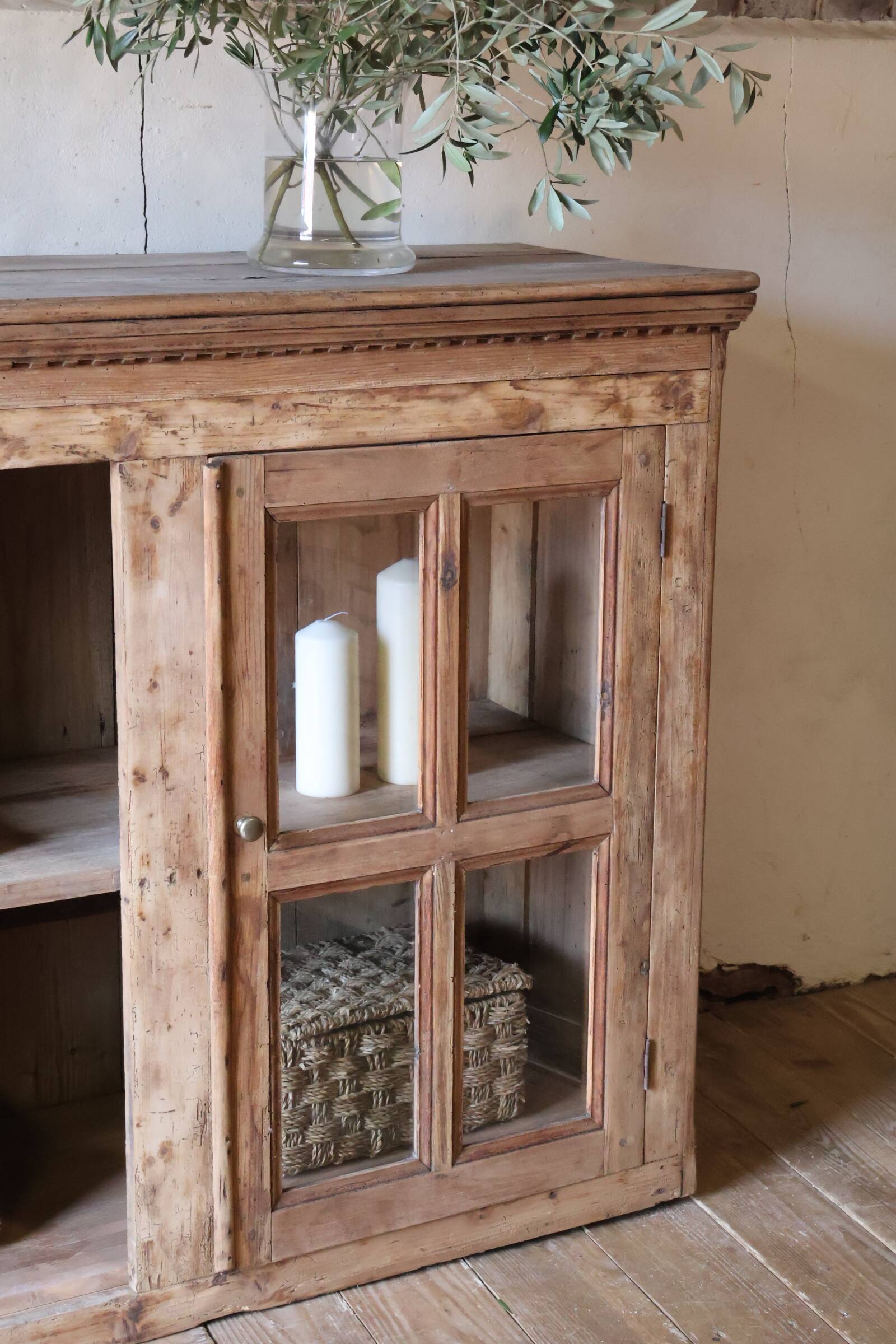 Antique display cabinet (renovated)