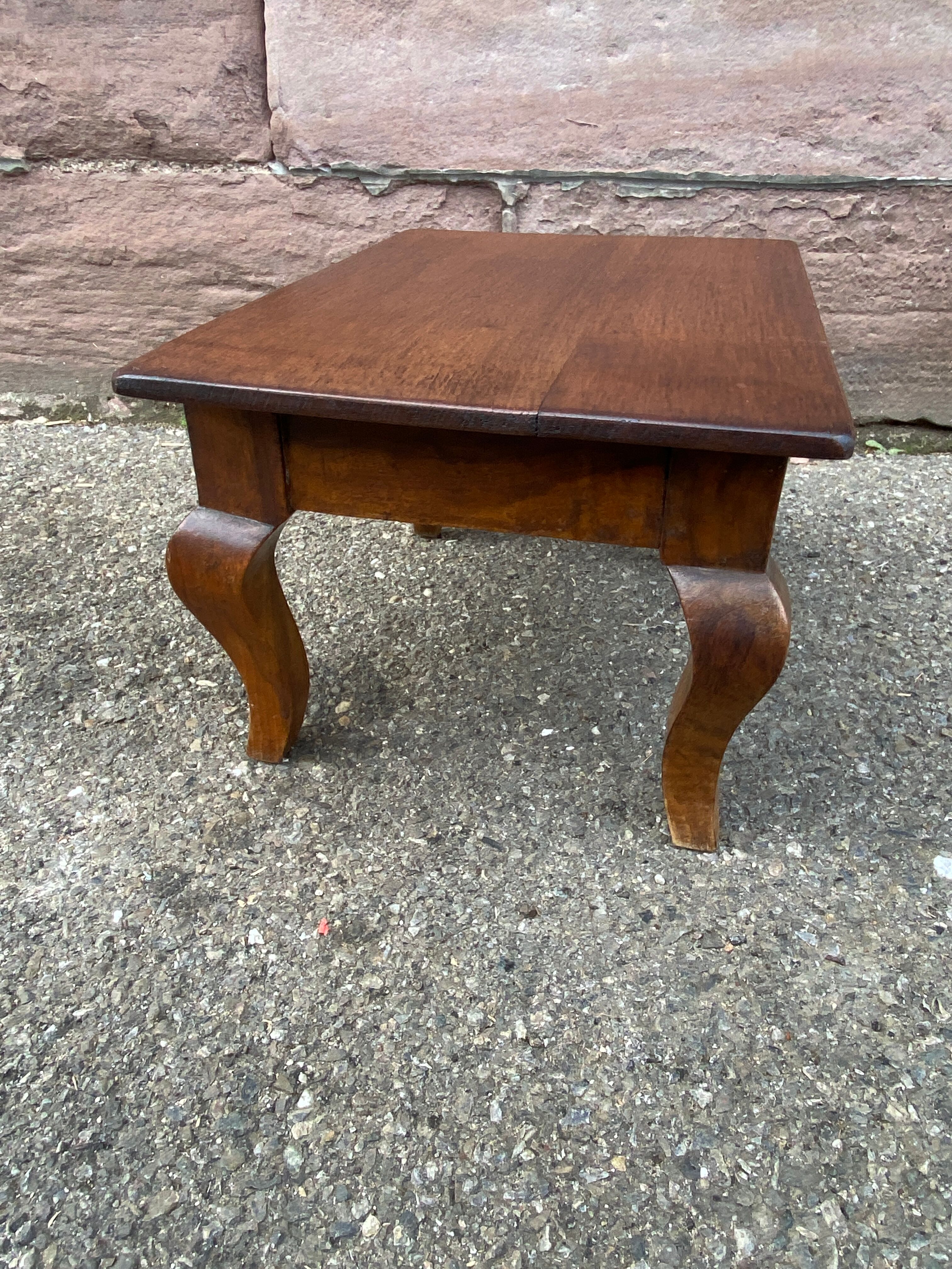 Footrest style Louis XV walnut late 19th