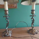 Pair of bronze lamps with lampshades