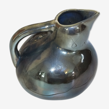 Ancient pitcher in flammé sandstone