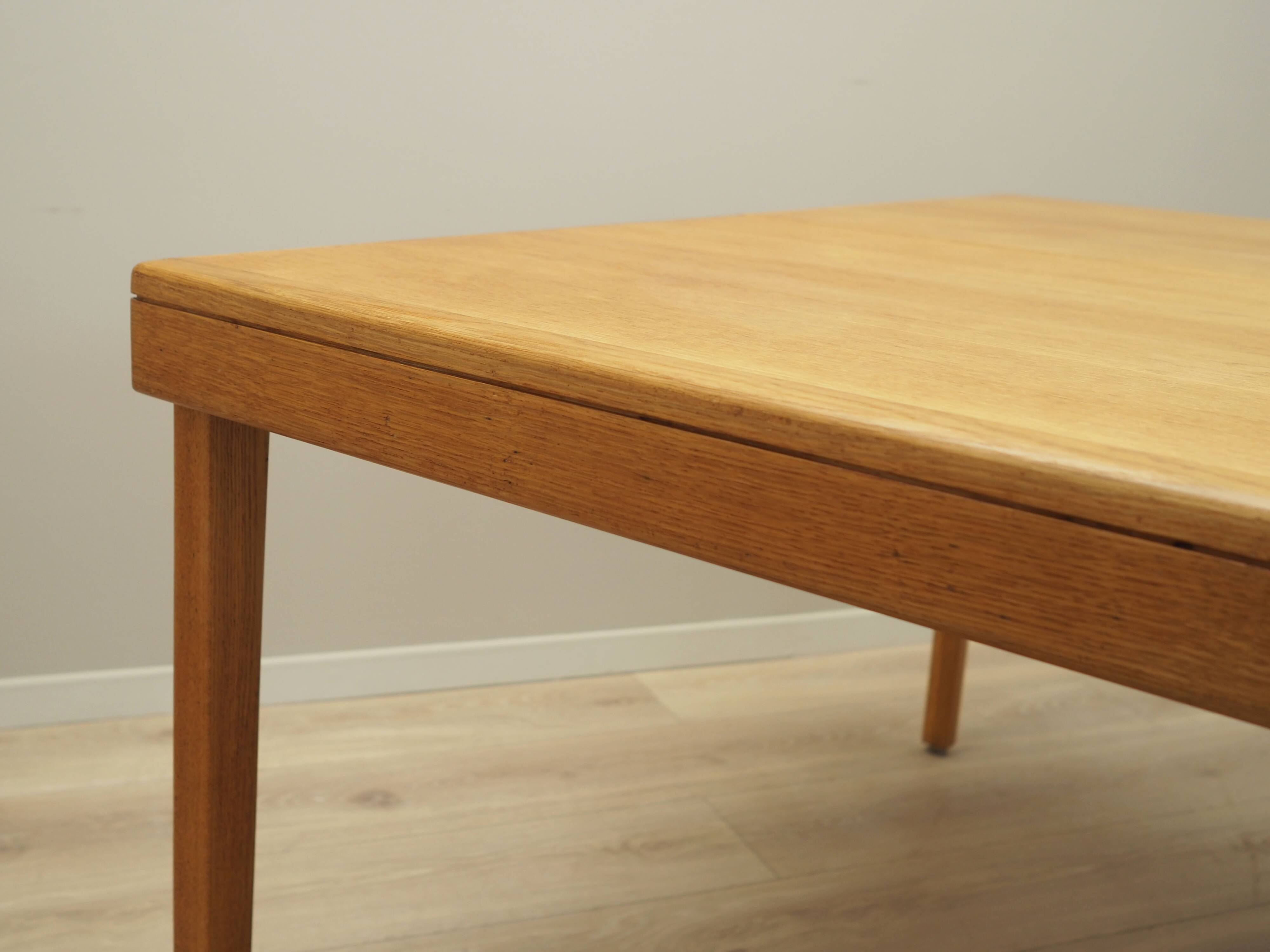 Oak table, Danish design, 1970s, production: Denmark