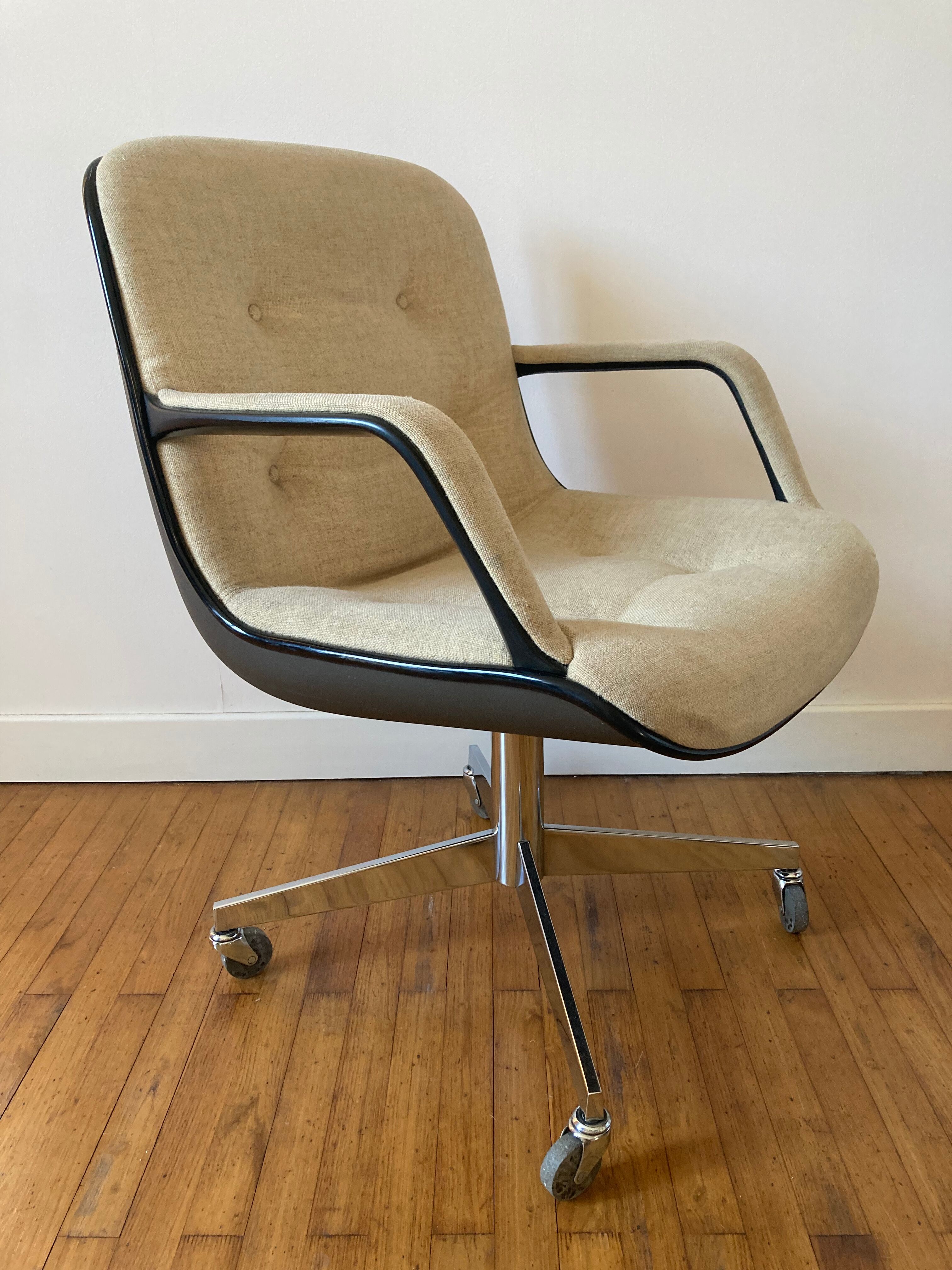 Randall Buck 451 Chair