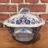 Tureen and its porcelain dish Rouen Salins France