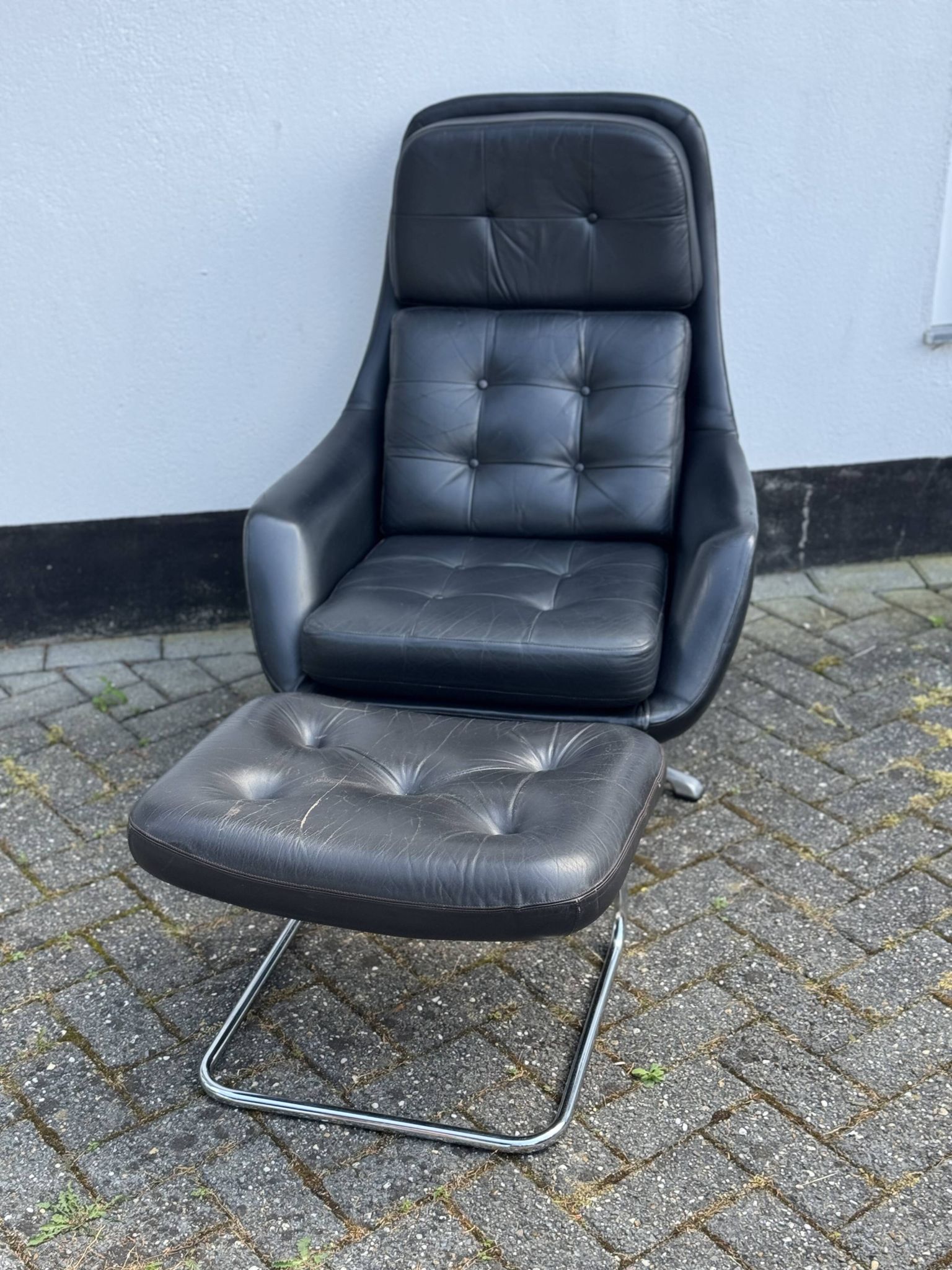 Fauteuil pivotant vintage Bramia avec repose-pieds