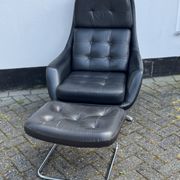 Fauteuil pivotant vintage Bramia avec repose-pieds