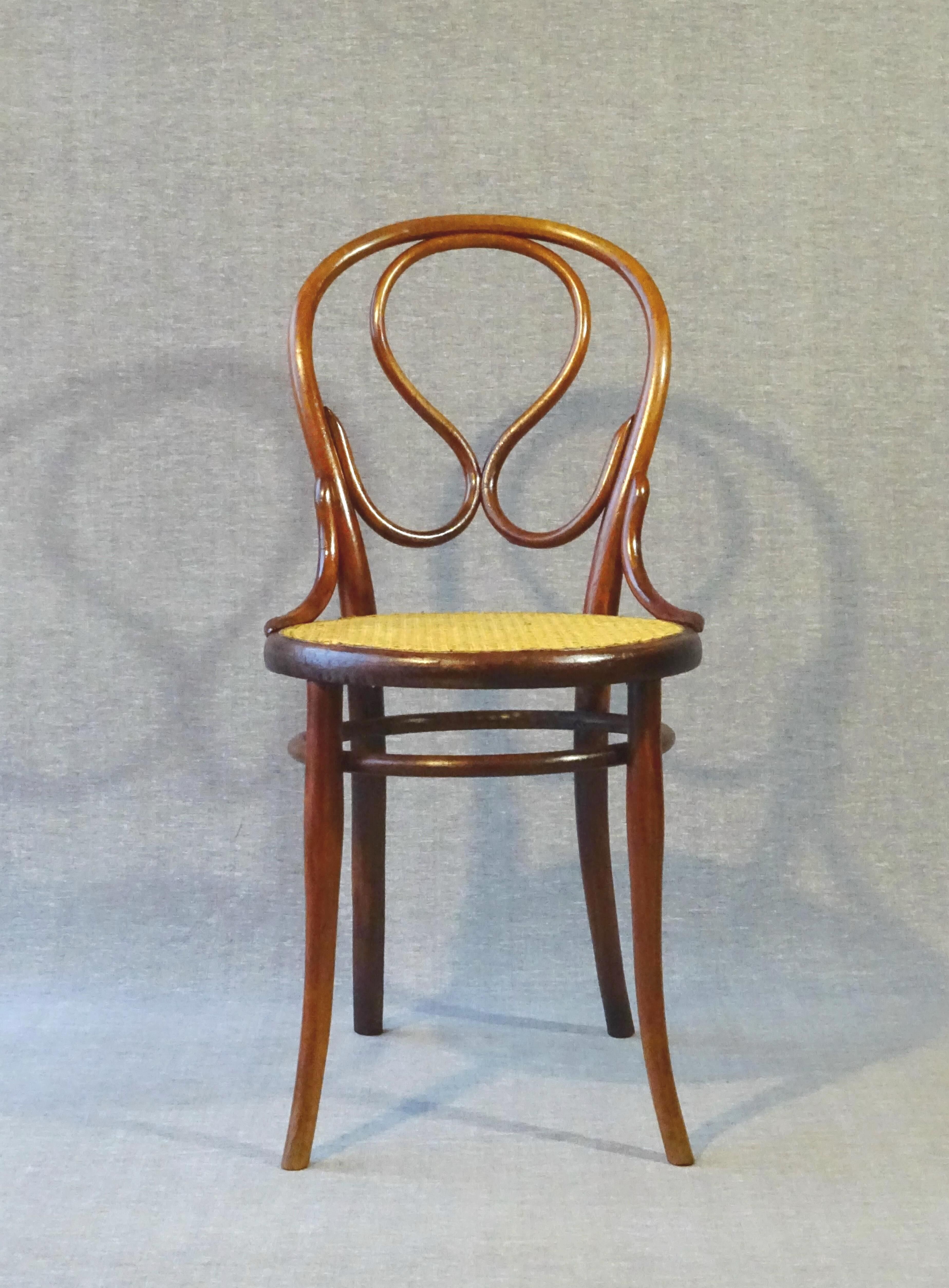 Chair Ca, 1890 Thonet N°20 "OMEGA"cannée, Bistrot