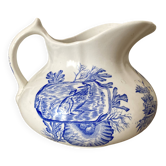 Ancien broc, pichet en terre de fer
