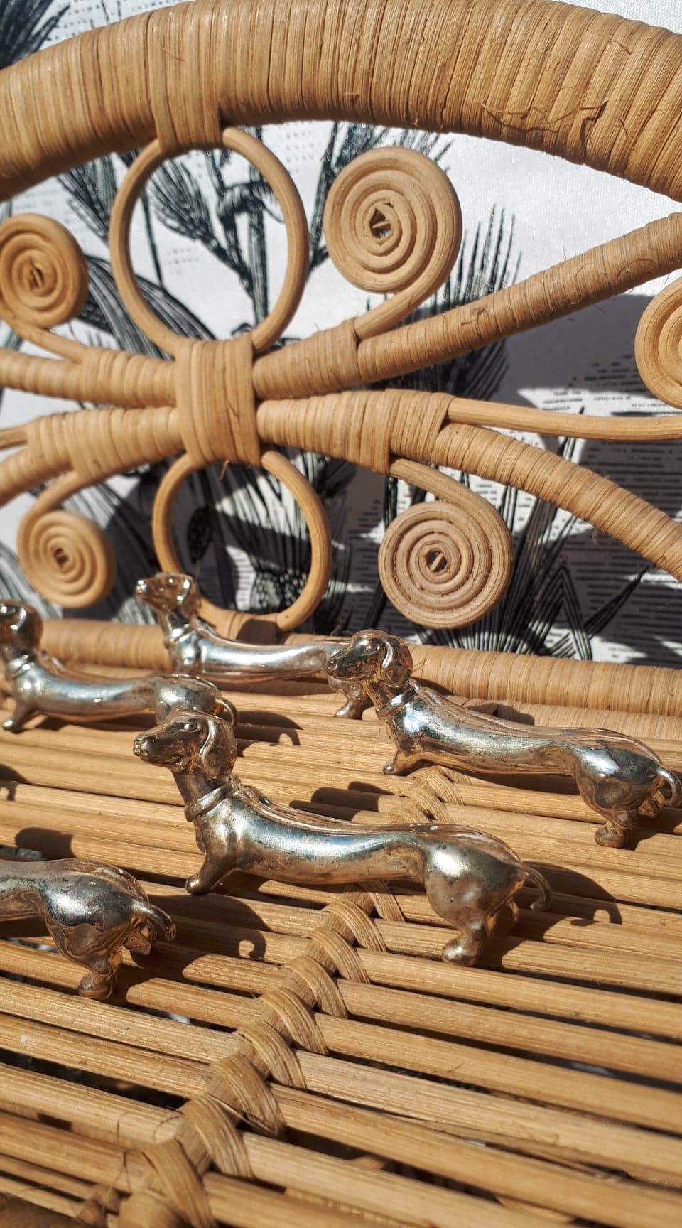 6 dachshund pattern knife holders