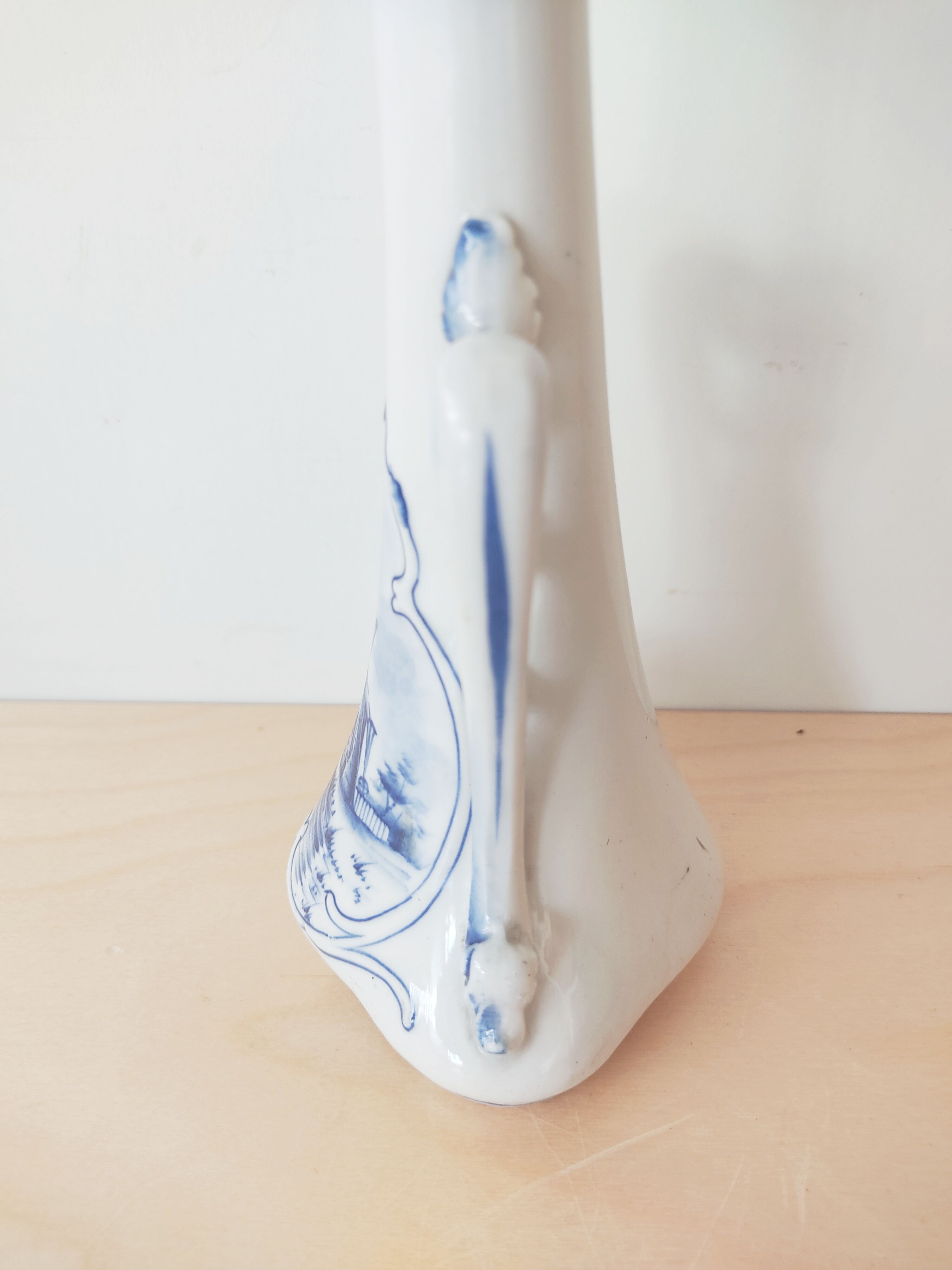 Bougeoir delft avec décor moulins