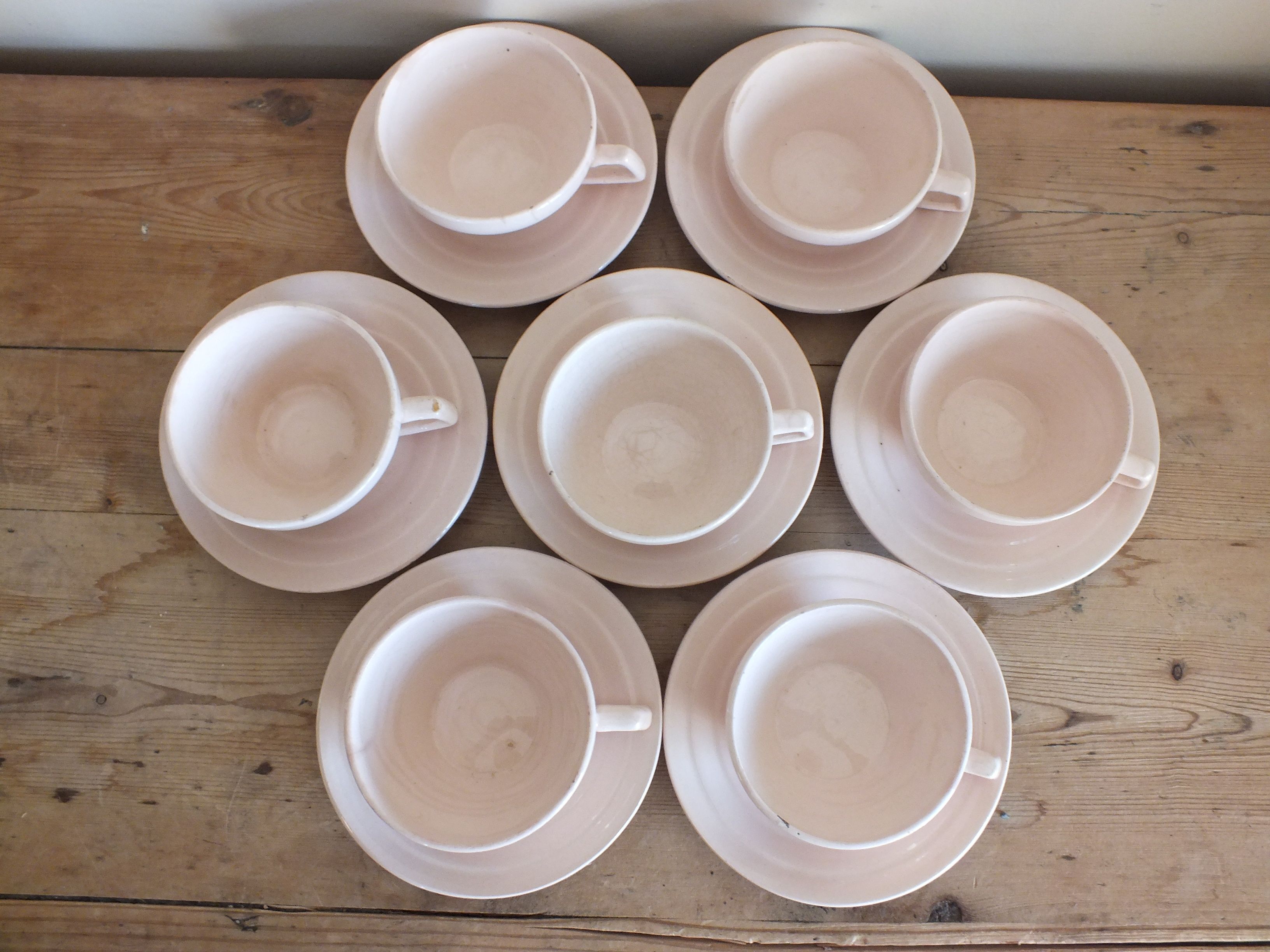 Set of 7 powder pink coffee cups Céranord Saint Amand