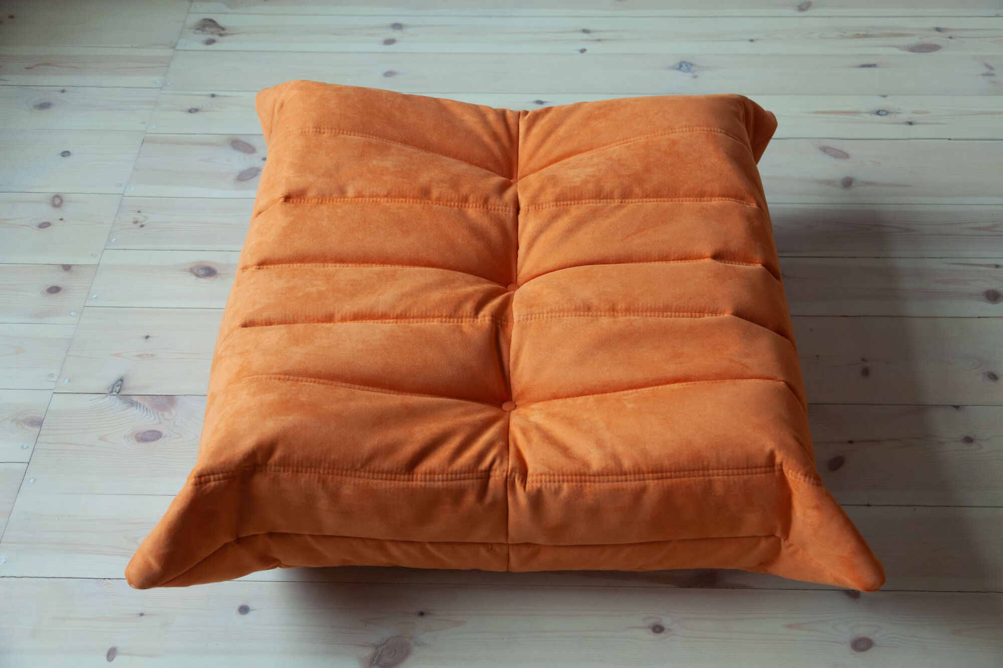 Togo armchair and footstool model designed by Michel Ducaroy 1973