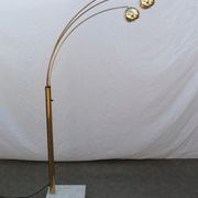 Floor lamp arc 3 globes, Space age in brass and marble by Goffredo Reggiani 1960