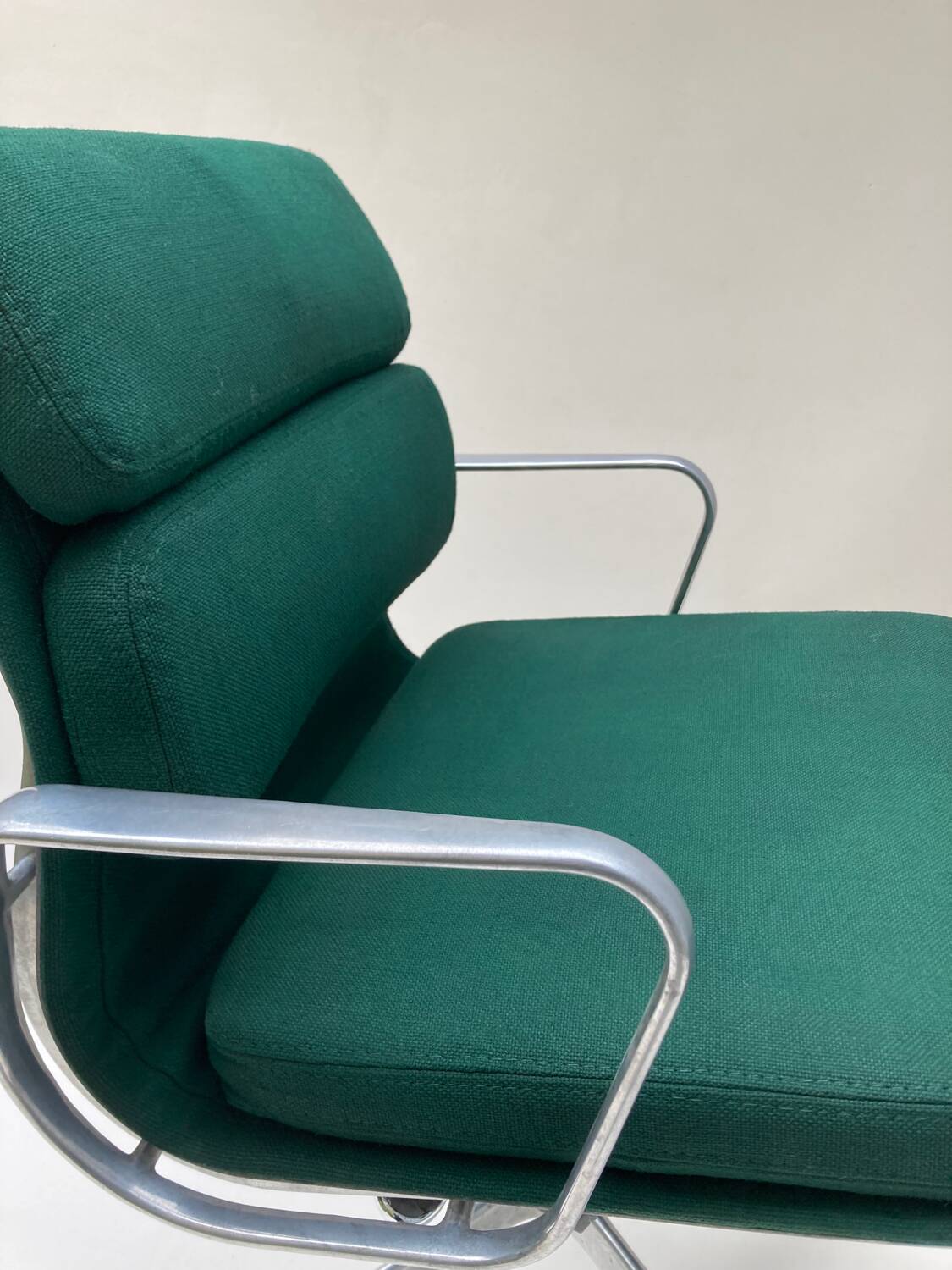 Eames EA 217 office chair