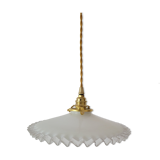 Serrated opaline suspension