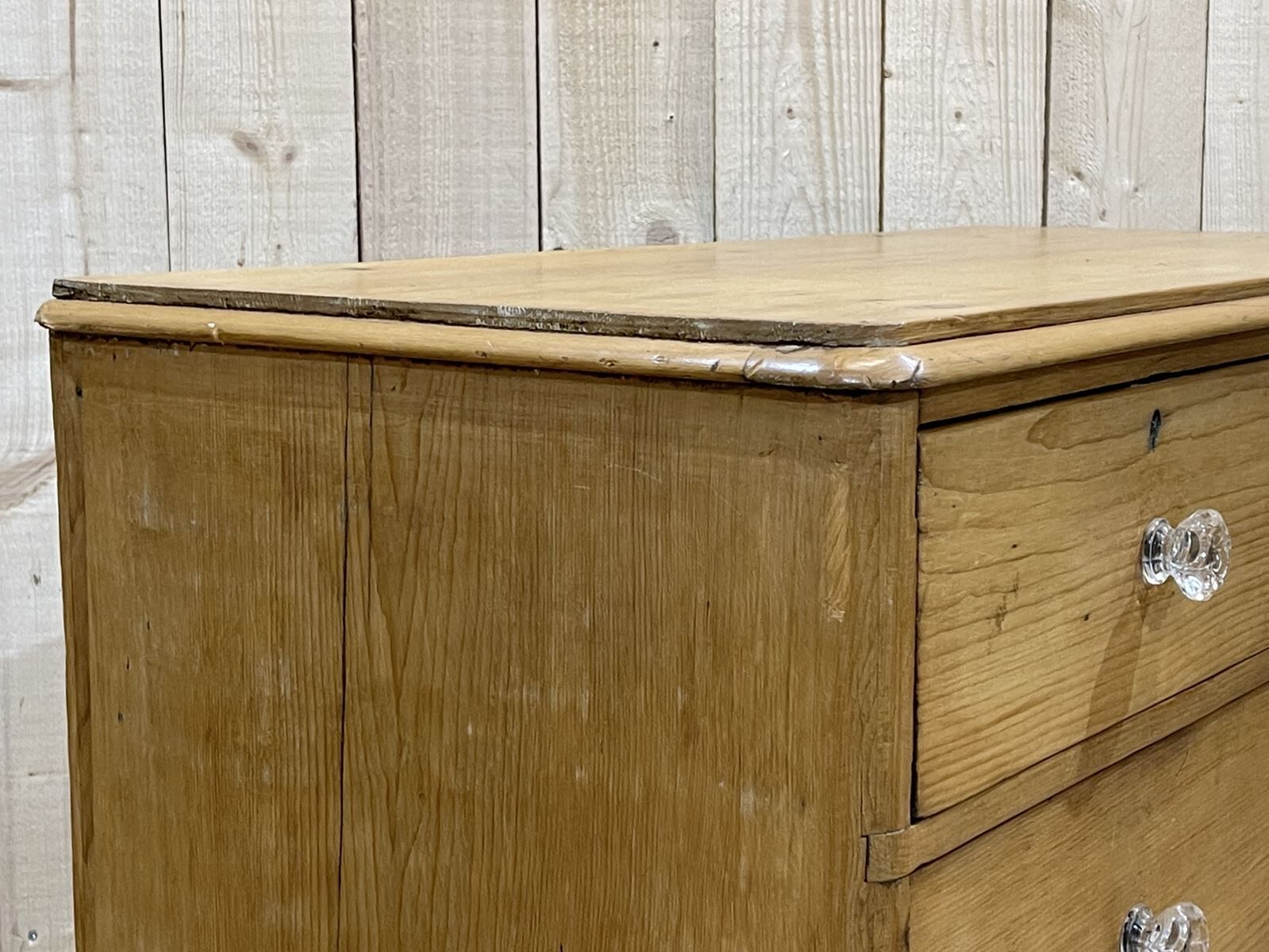 Nineteenth century Victorian chest of drawers in fir and glass buttons