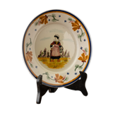 Set of Two Vintage Decorative Quimper HB Plates with Nature-Inspired Design