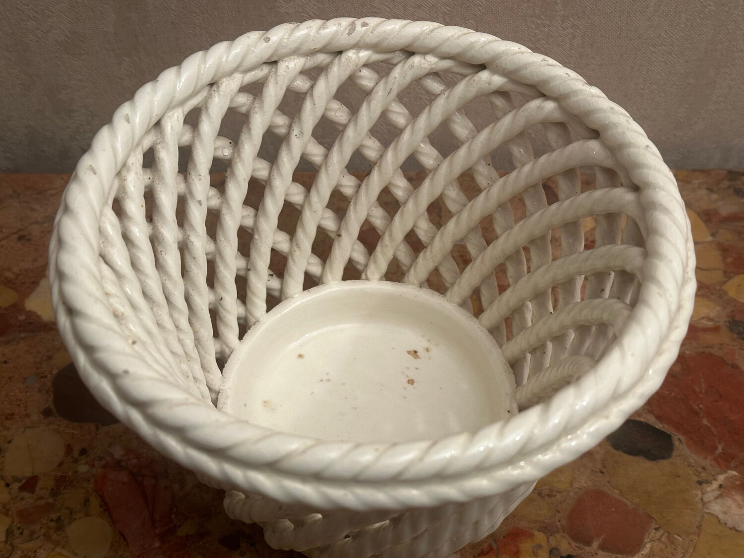 Vintage woven ceramic cache-pot