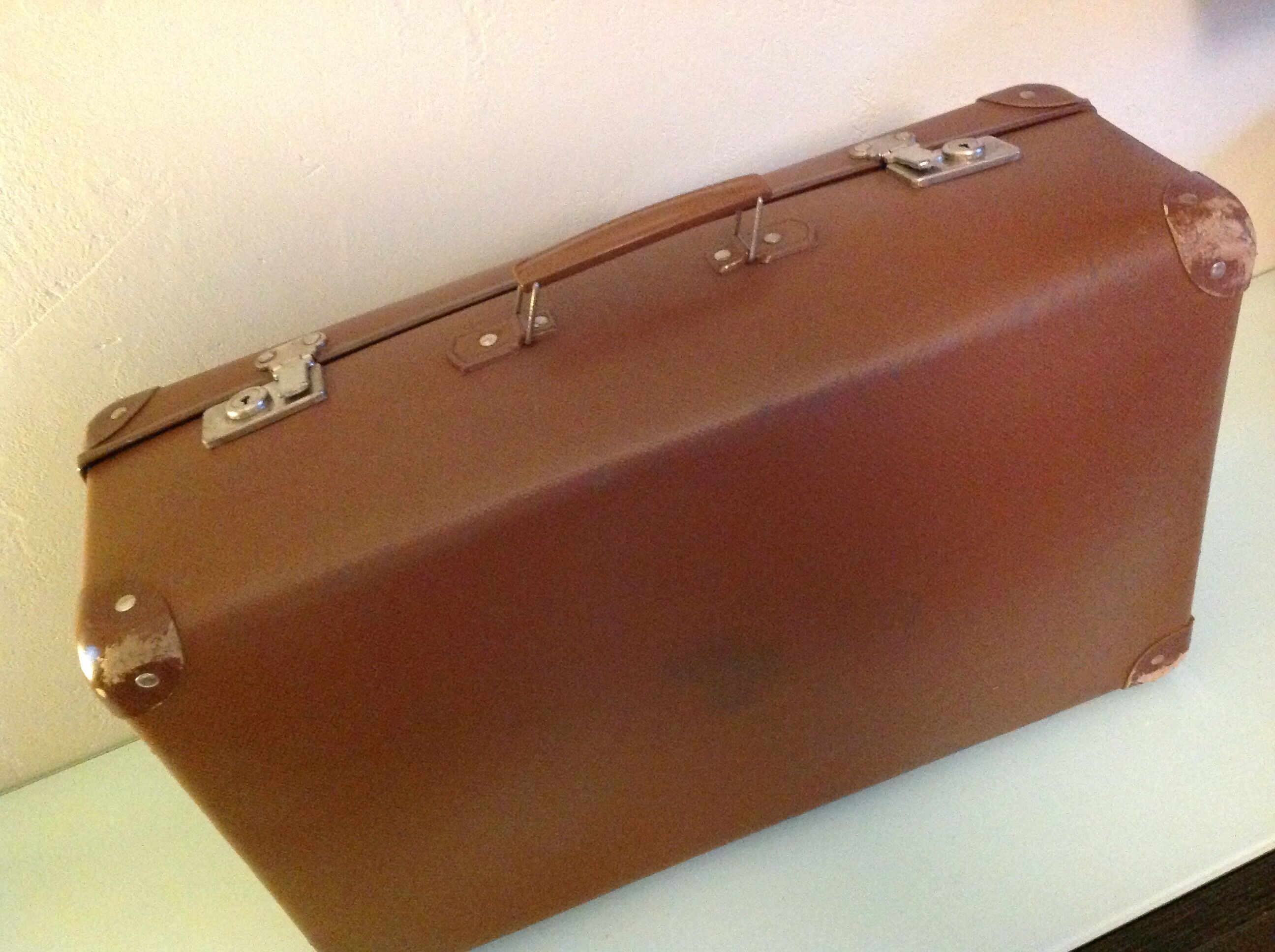 Suitcase vintage 50-60 years